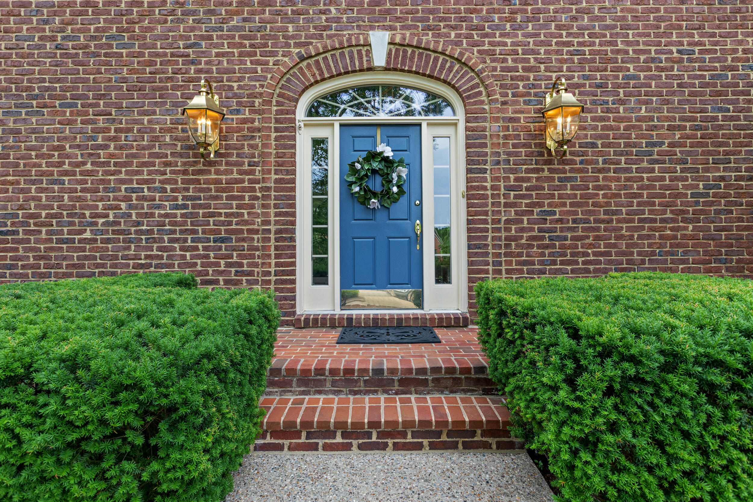 4800 Chelmsbury Lane