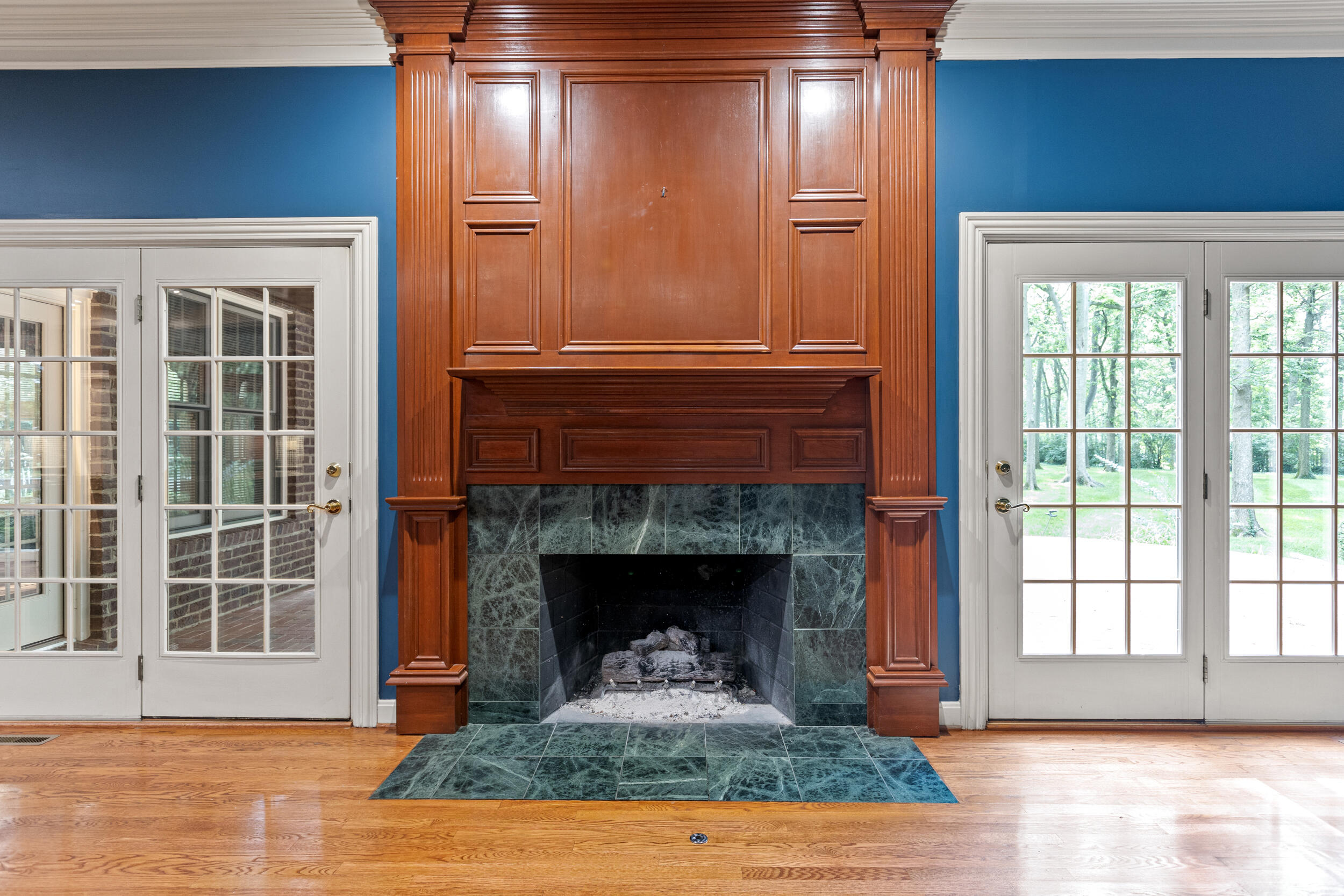 4800 Chelmsbury Lane