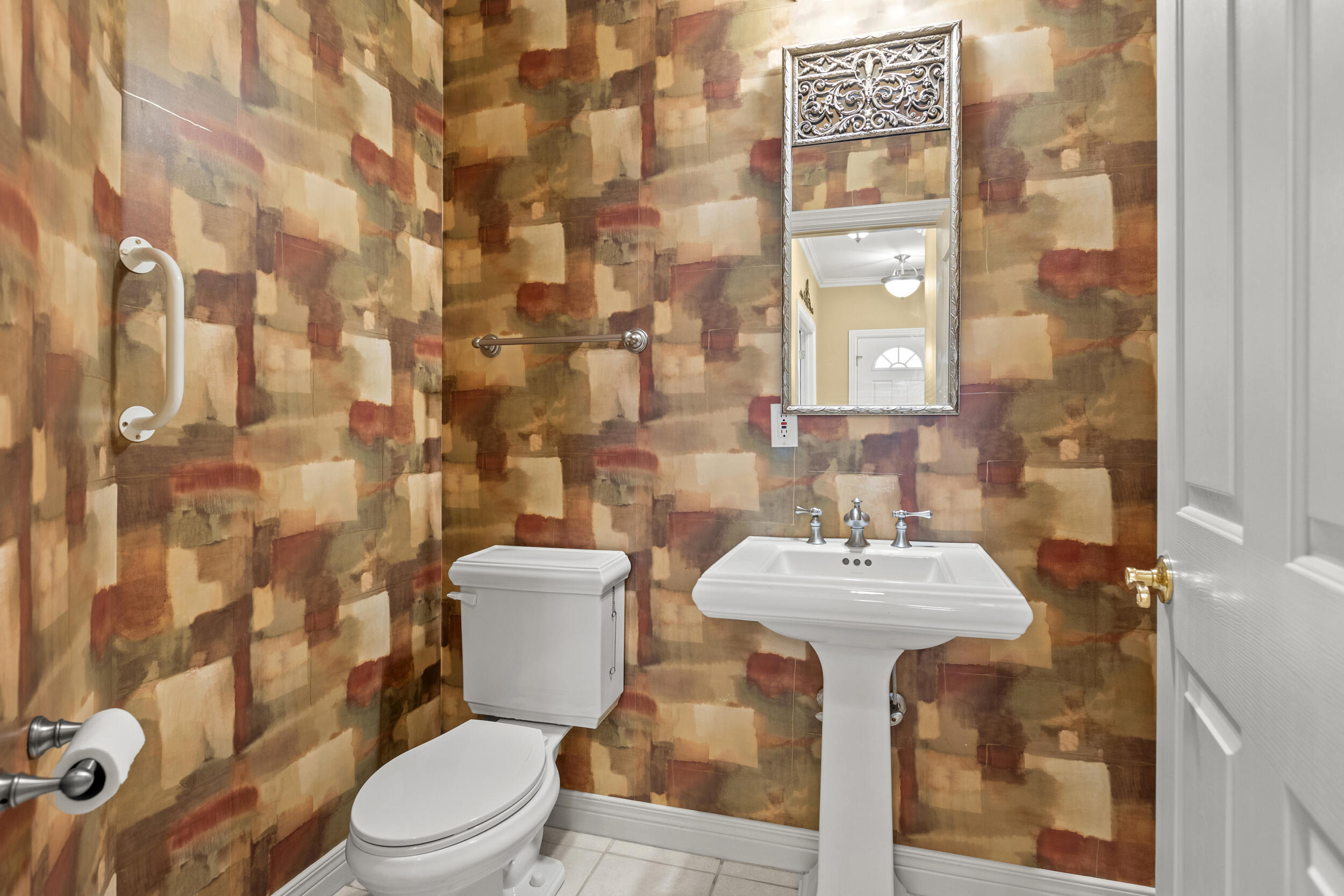 1421 Pine Needles Lane