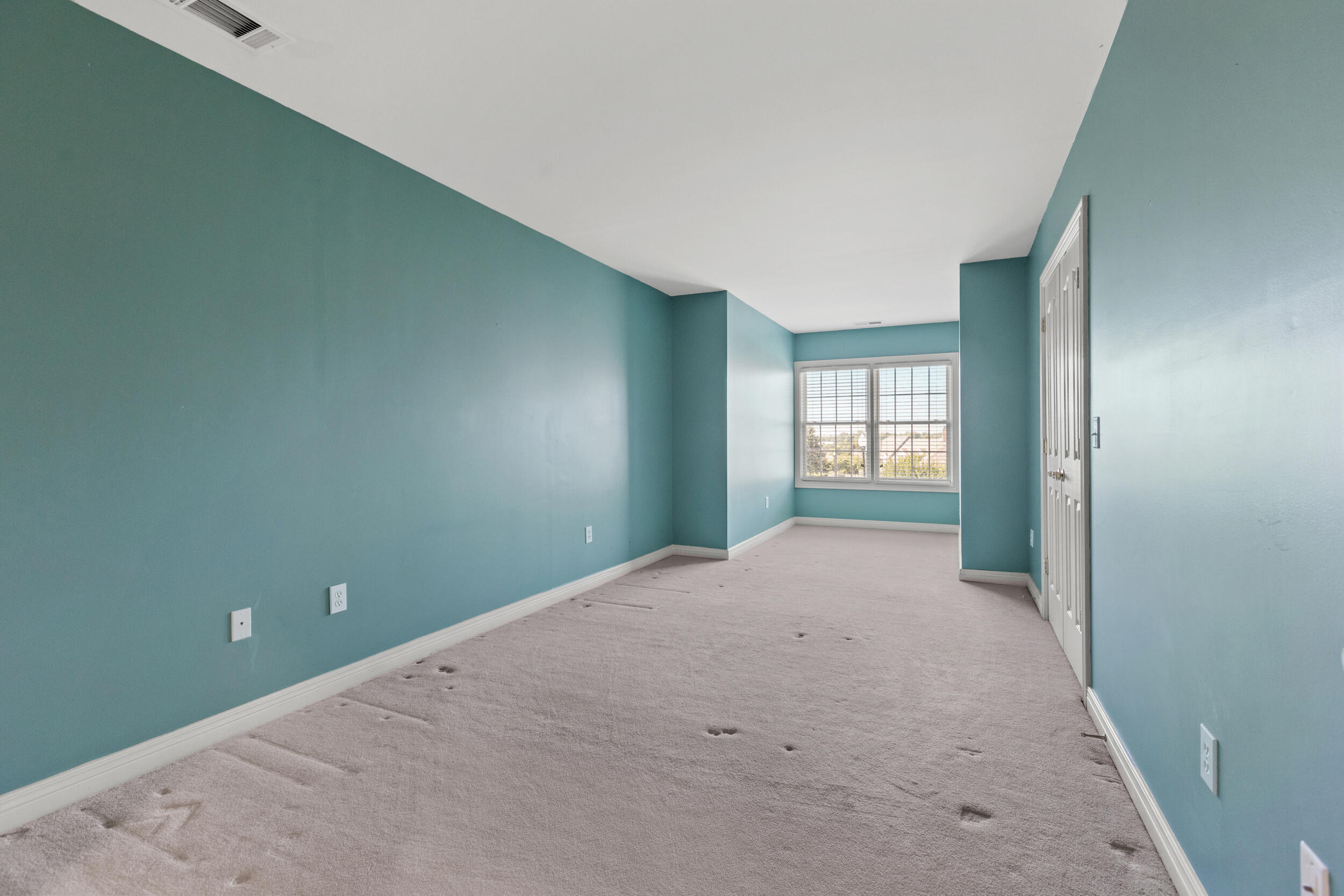 1421 Pine Needles Lane