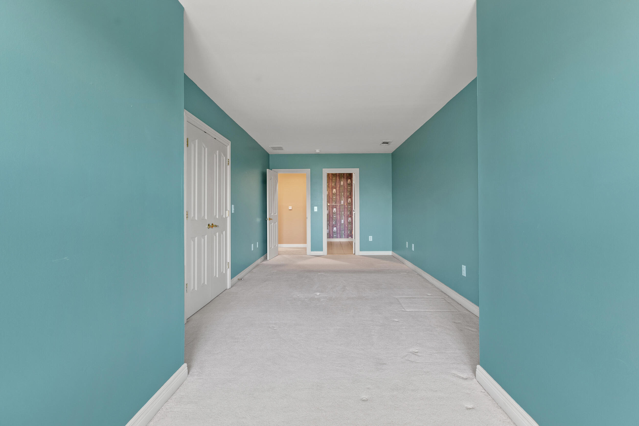 1421 Pine Needles Lane