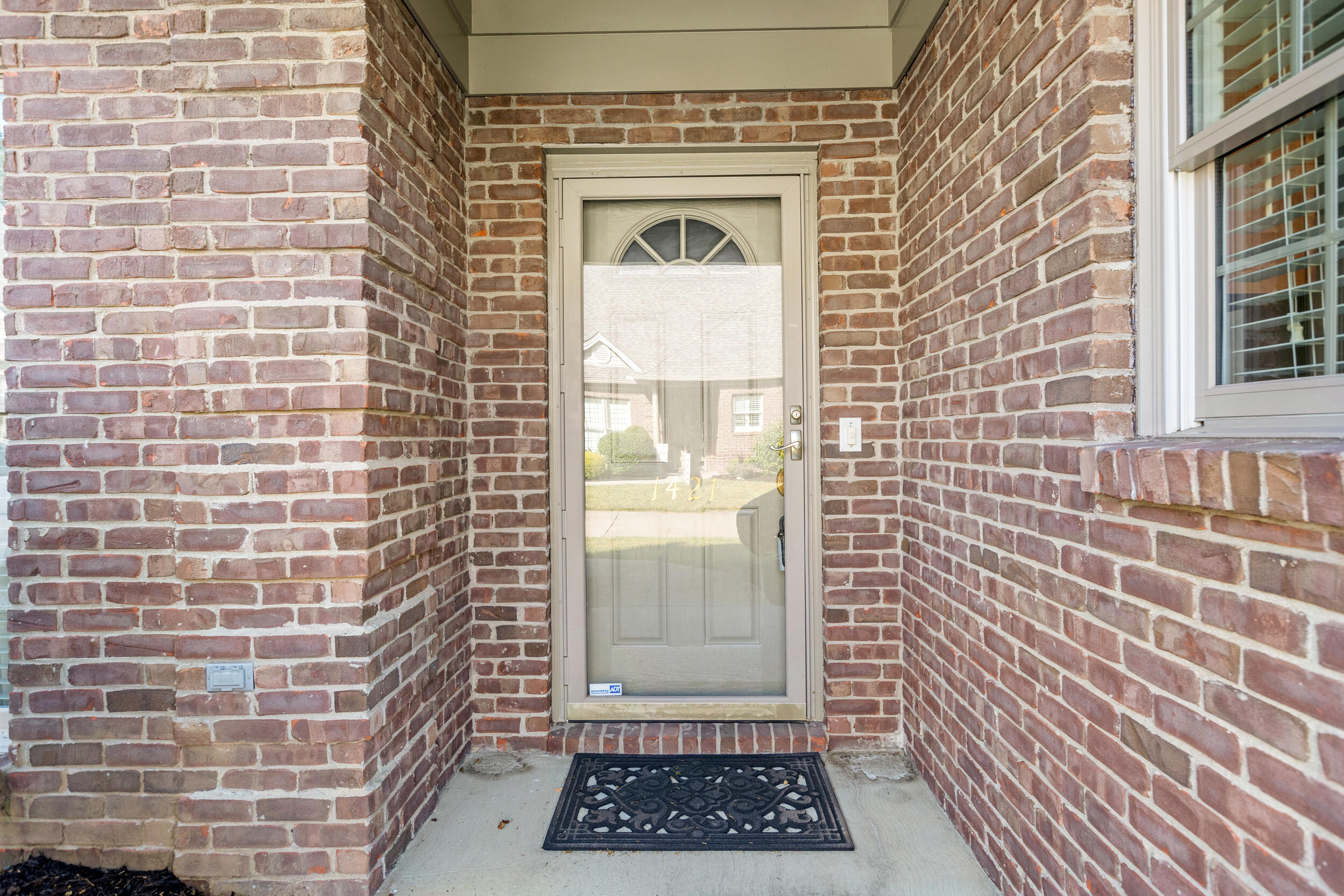 1421 Pine Needles Lane