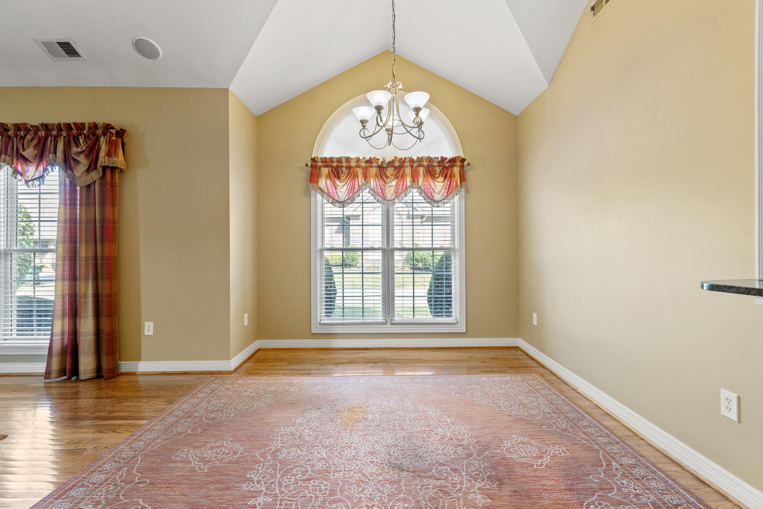 1421 Pine Needles Lane