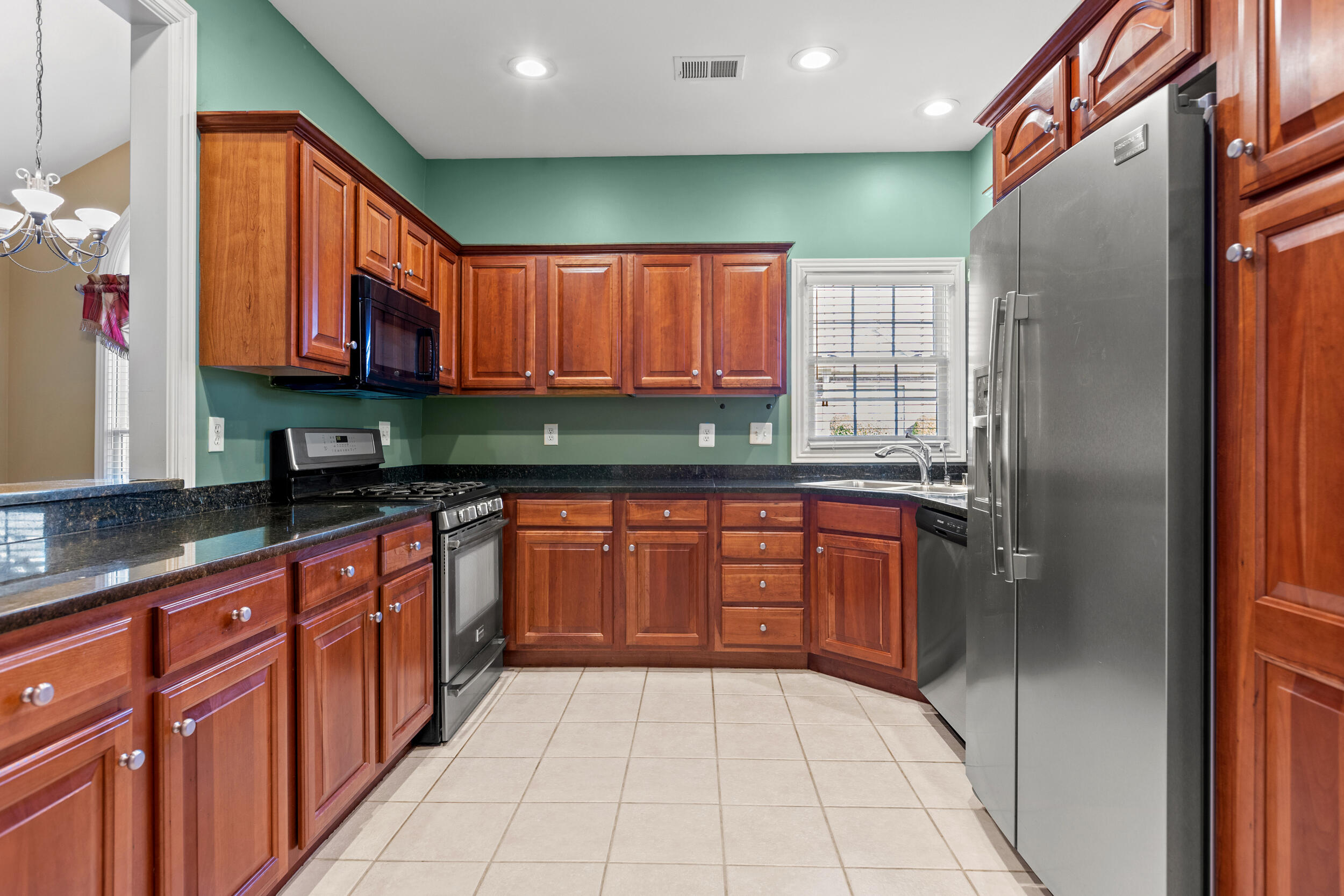 1421 Pine Needles Lane