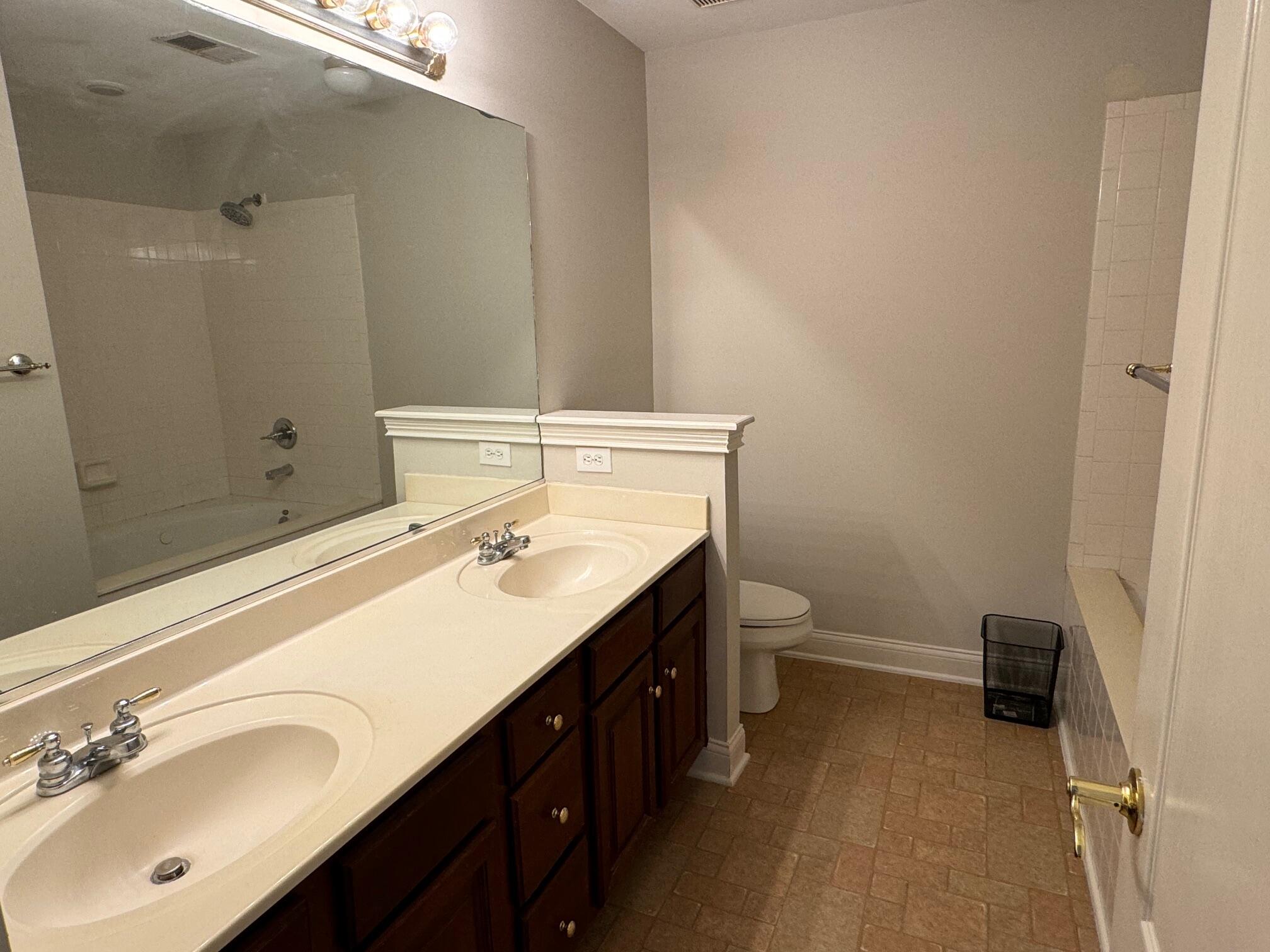 3024 Charleston Gardens Boulevard