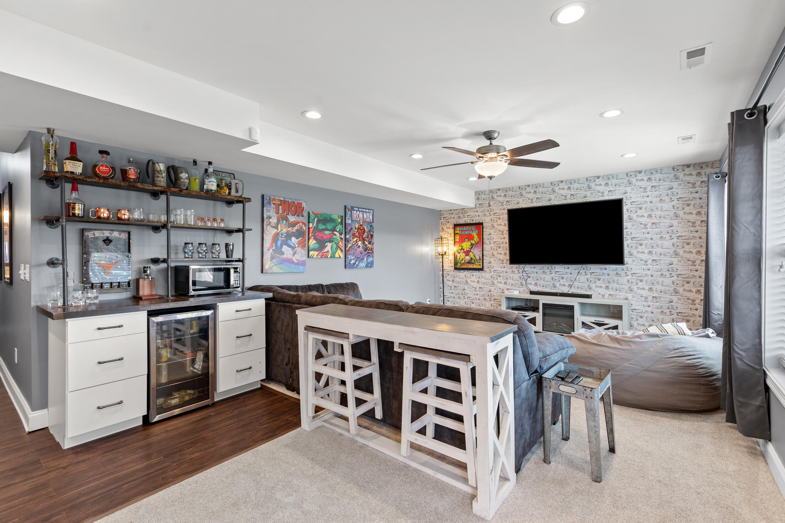 102 Silver Springs Way