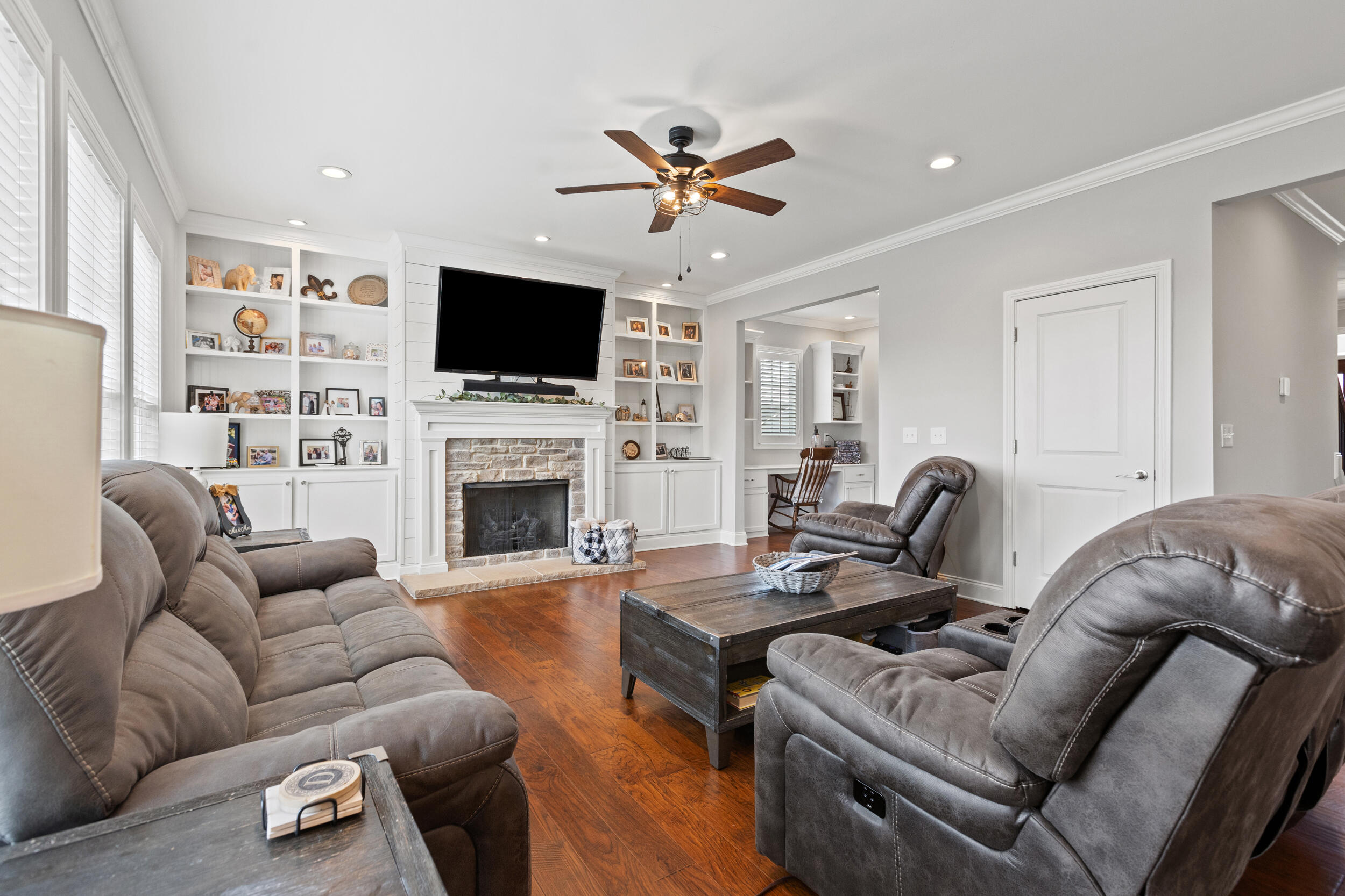 102 Silver Springs Way