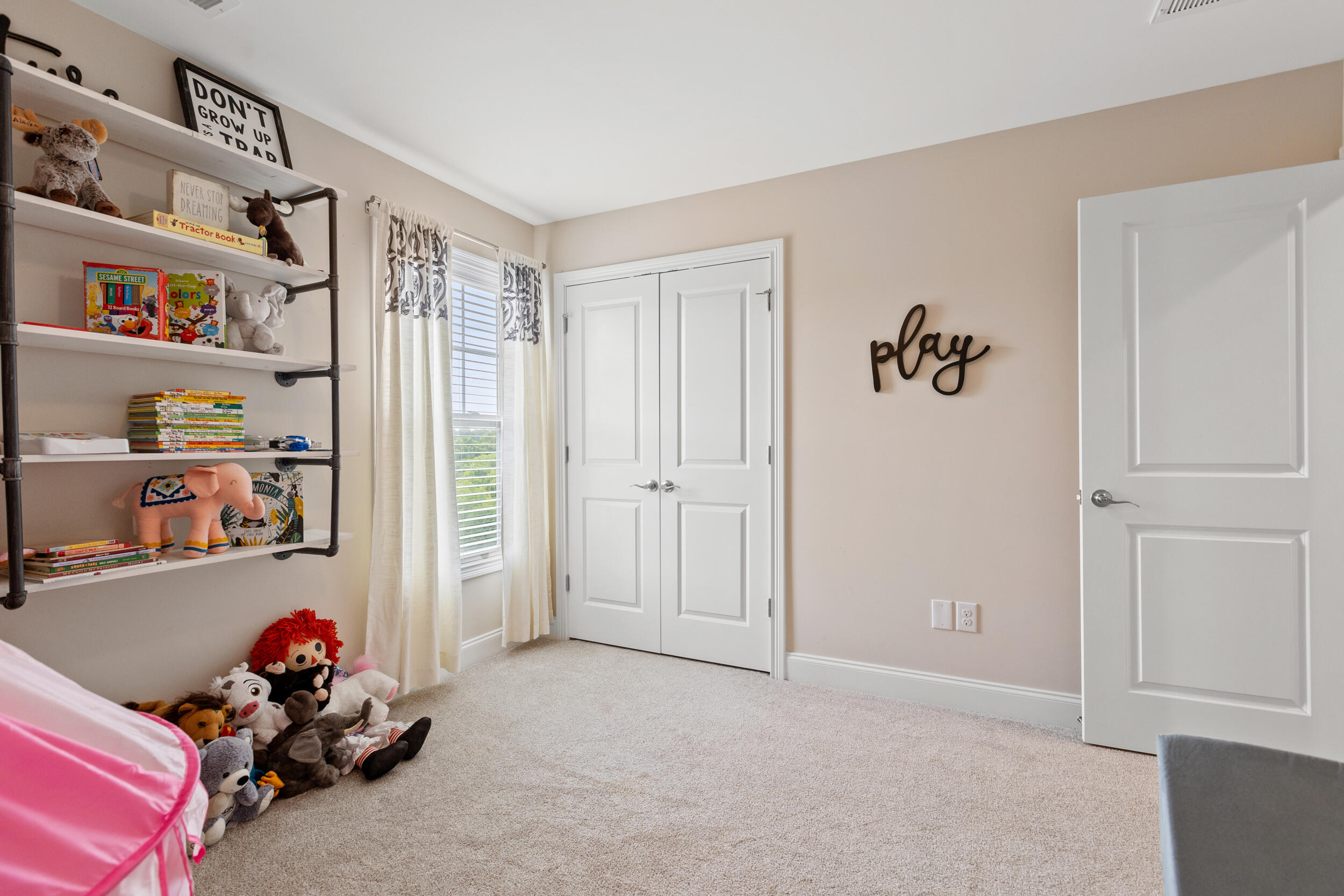 102 Silver Springs Way