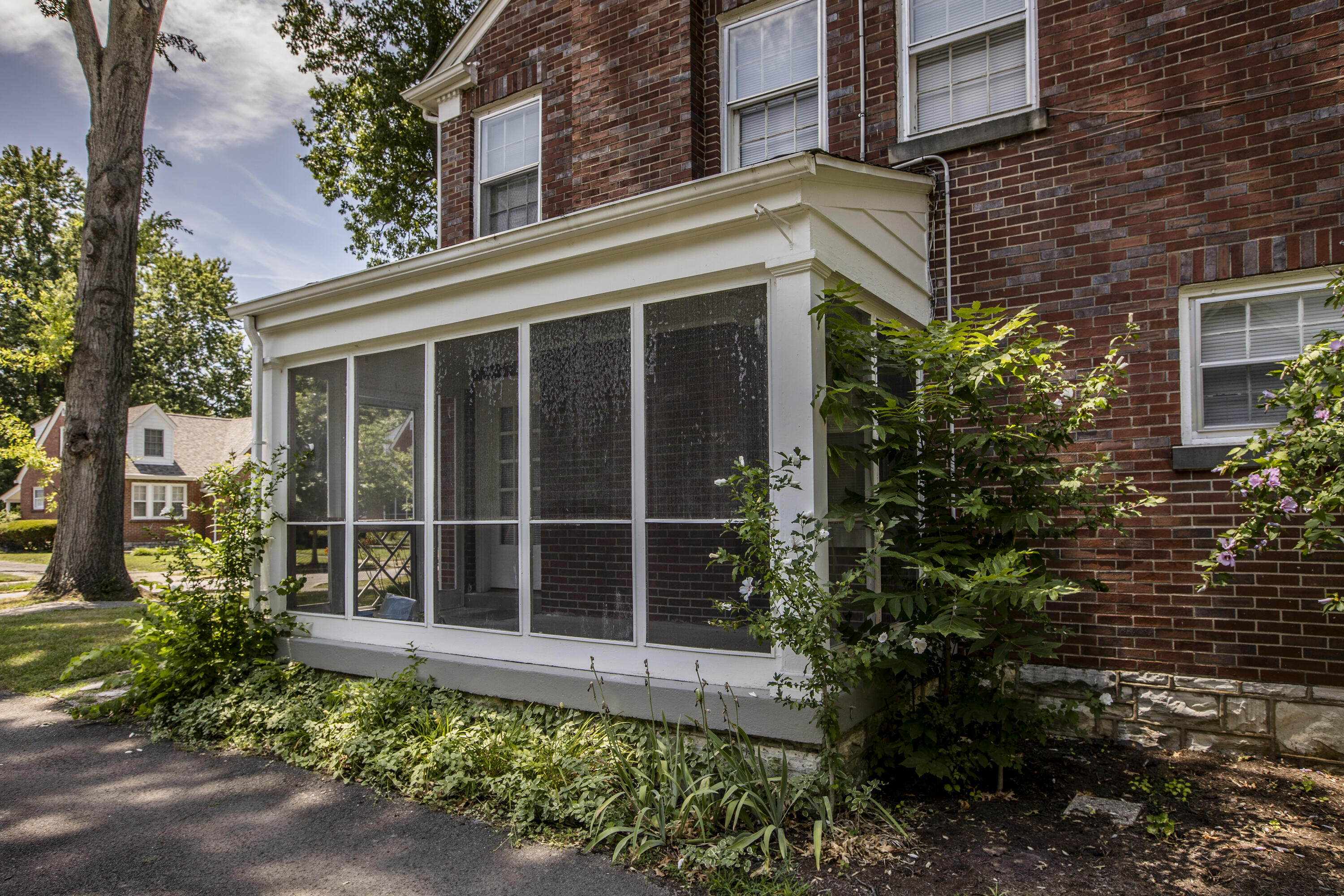 215-217 Arcadia Park