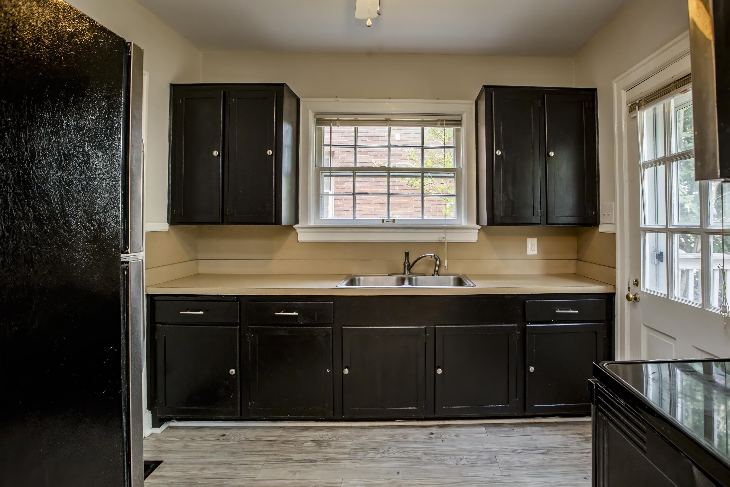 215-217 Arcadia Park