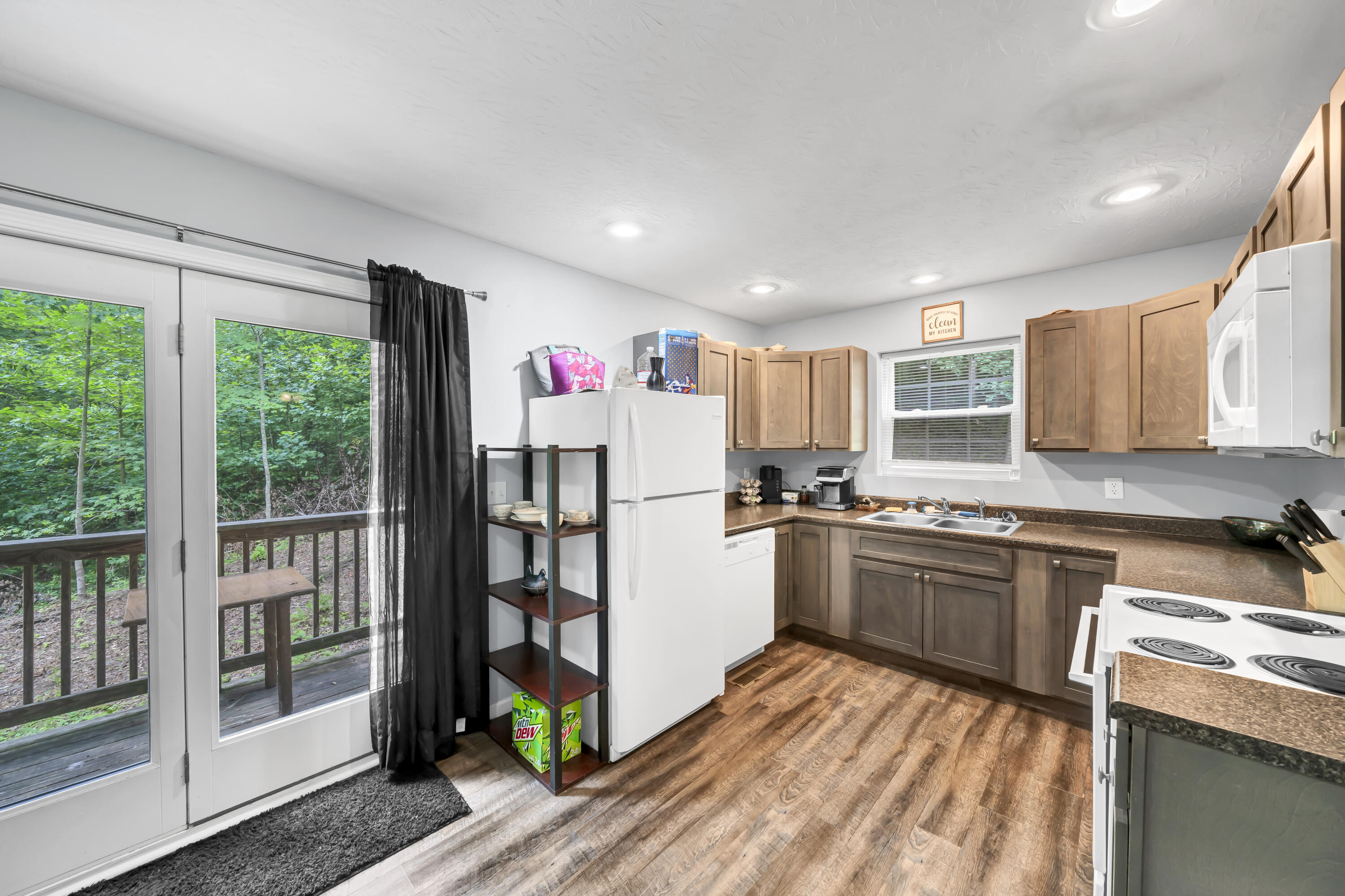 340 Hyatt Lane Unit: A,B,C,D