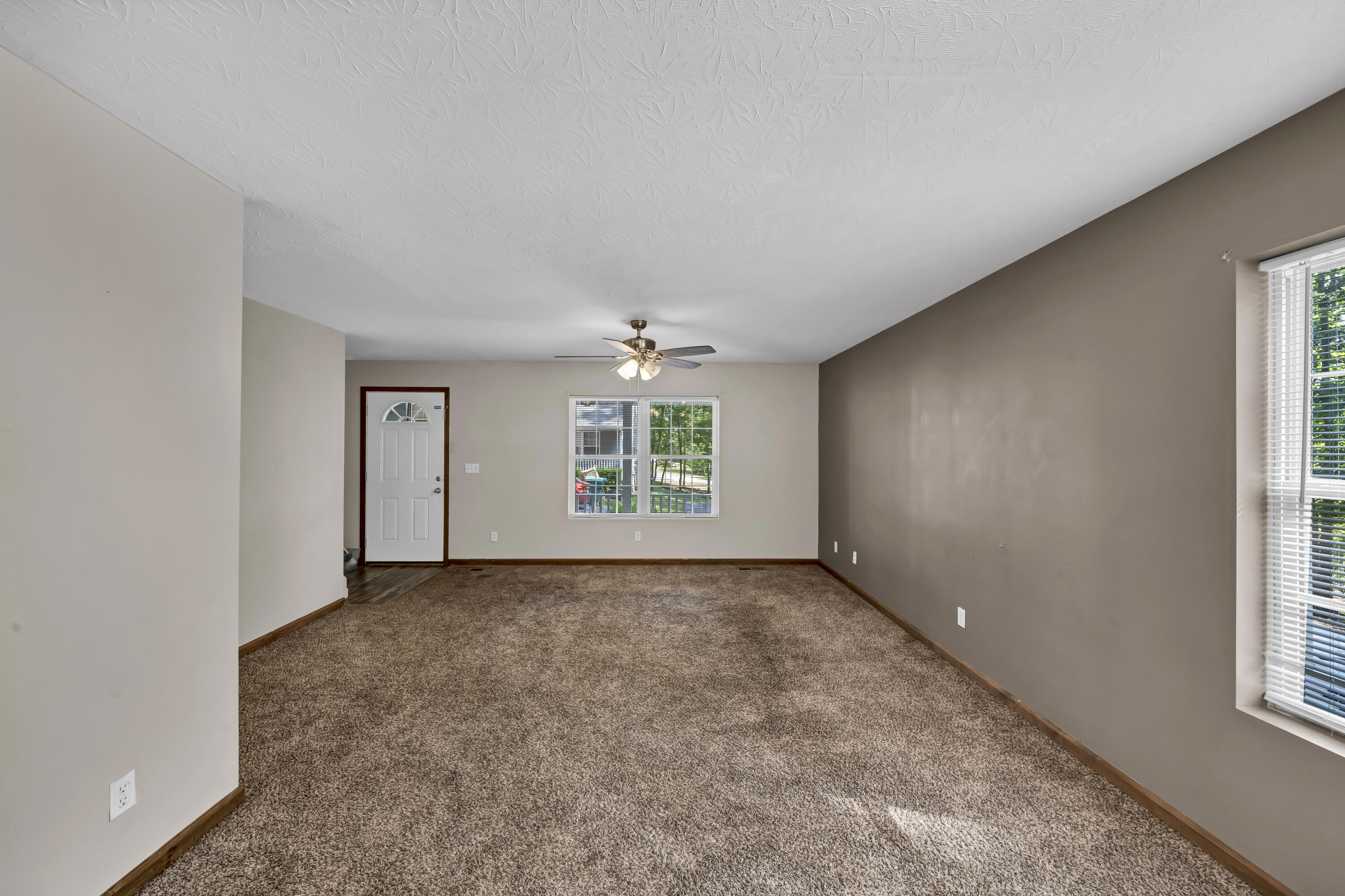 340 Hyatt Lane Unit: A,B,C,D