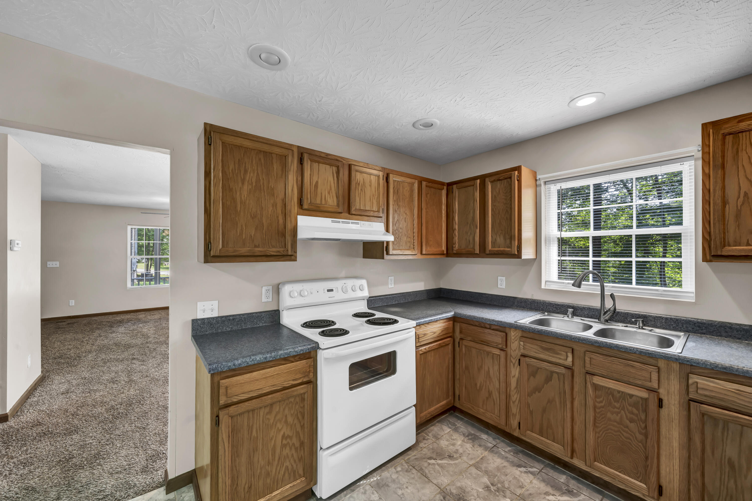 340 Hyatt Lane Unit: A,B,C,D