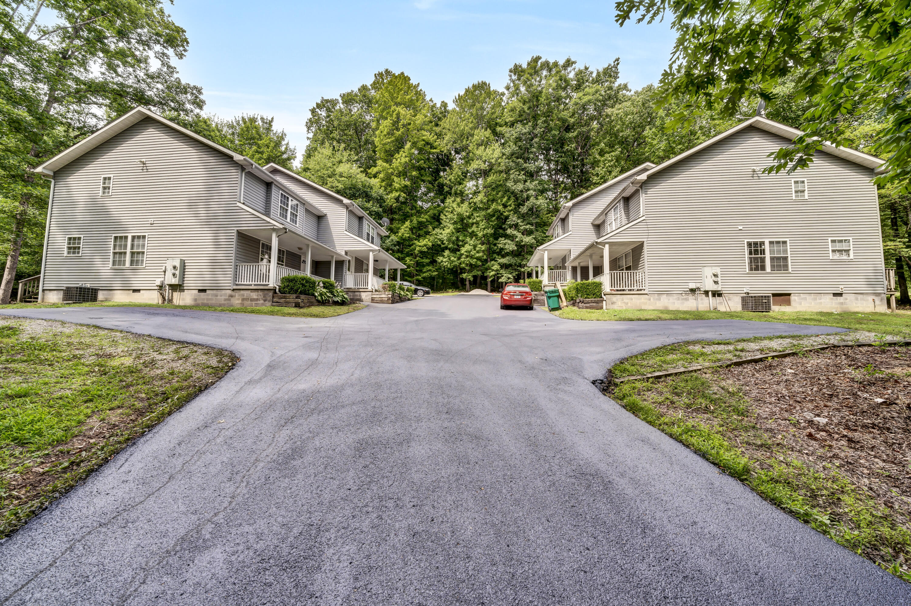 340 Hyatt Lane Unit: A,B,C,D