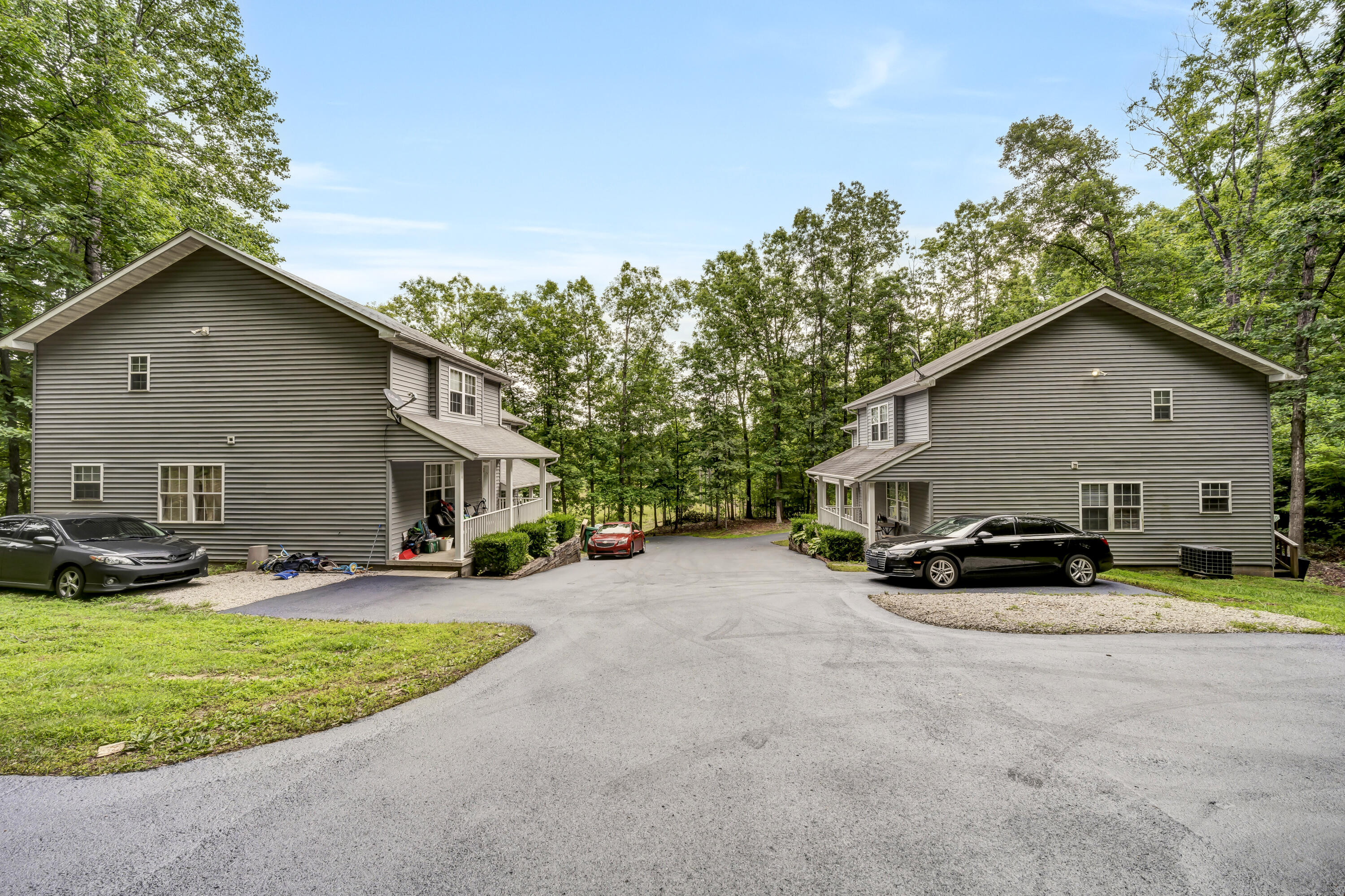 340 Hyatt Lane Unit: A,B,C,D