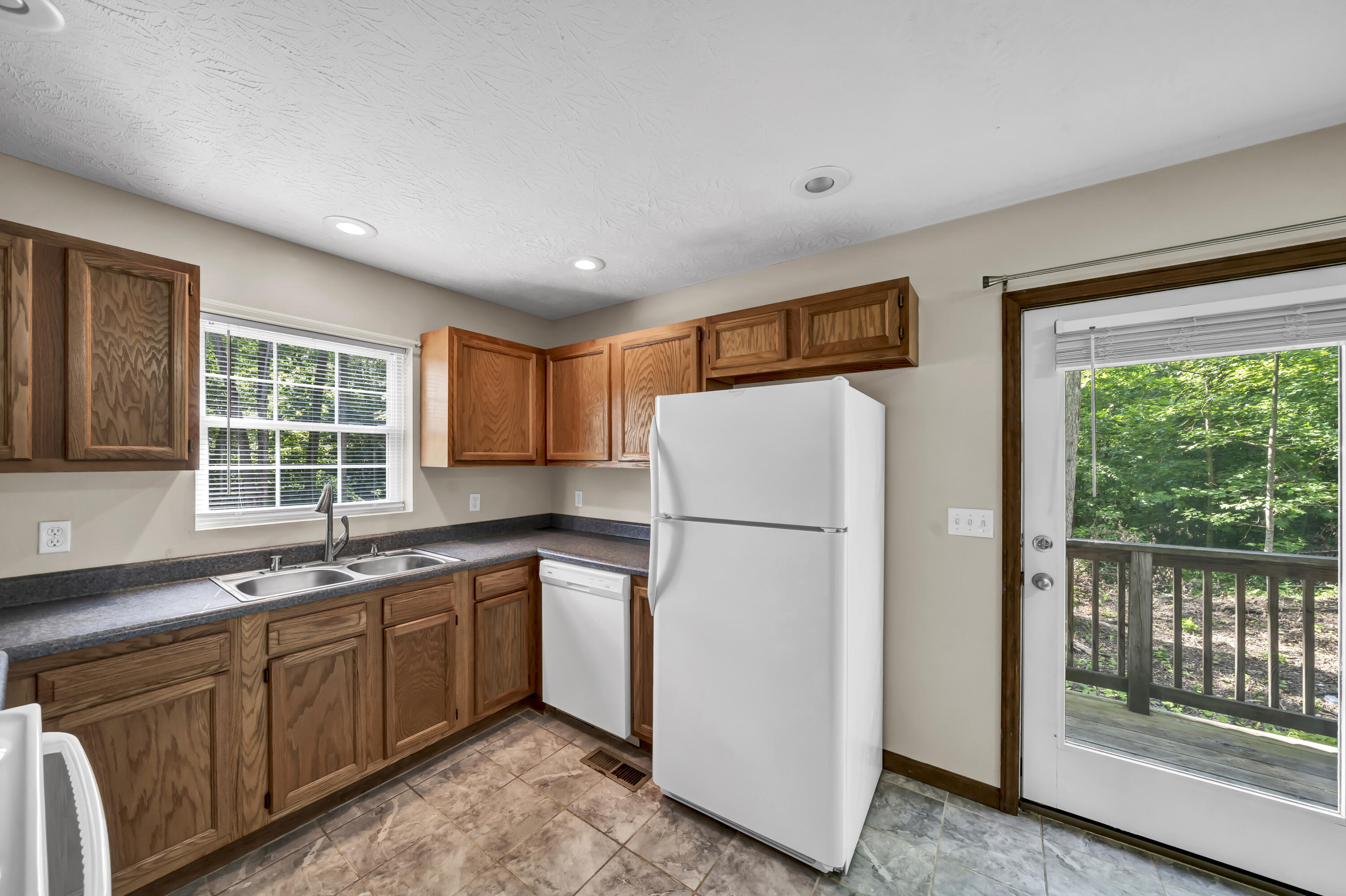 340 Hyatt Lane Unit: A,B,C,D