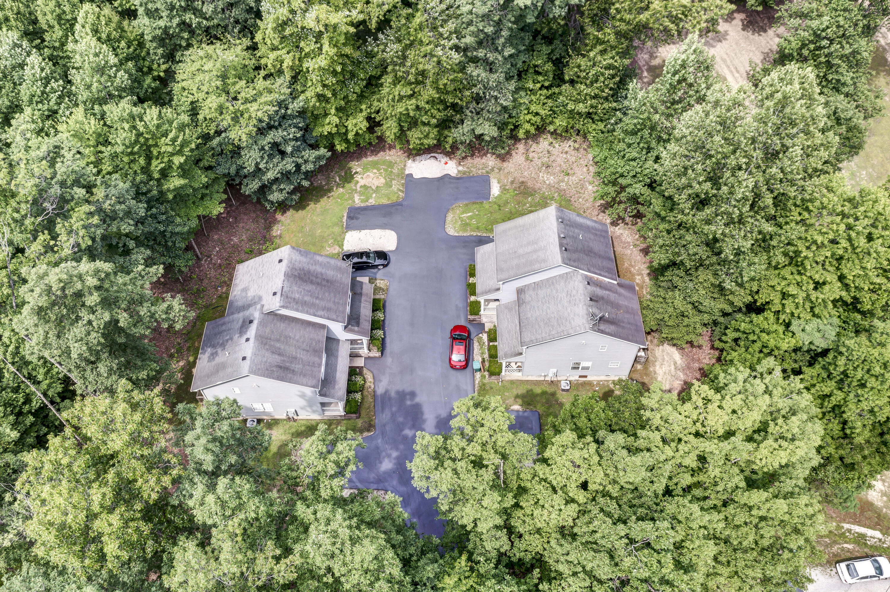 340 Hyatt Lane Unit: A,B,C,D