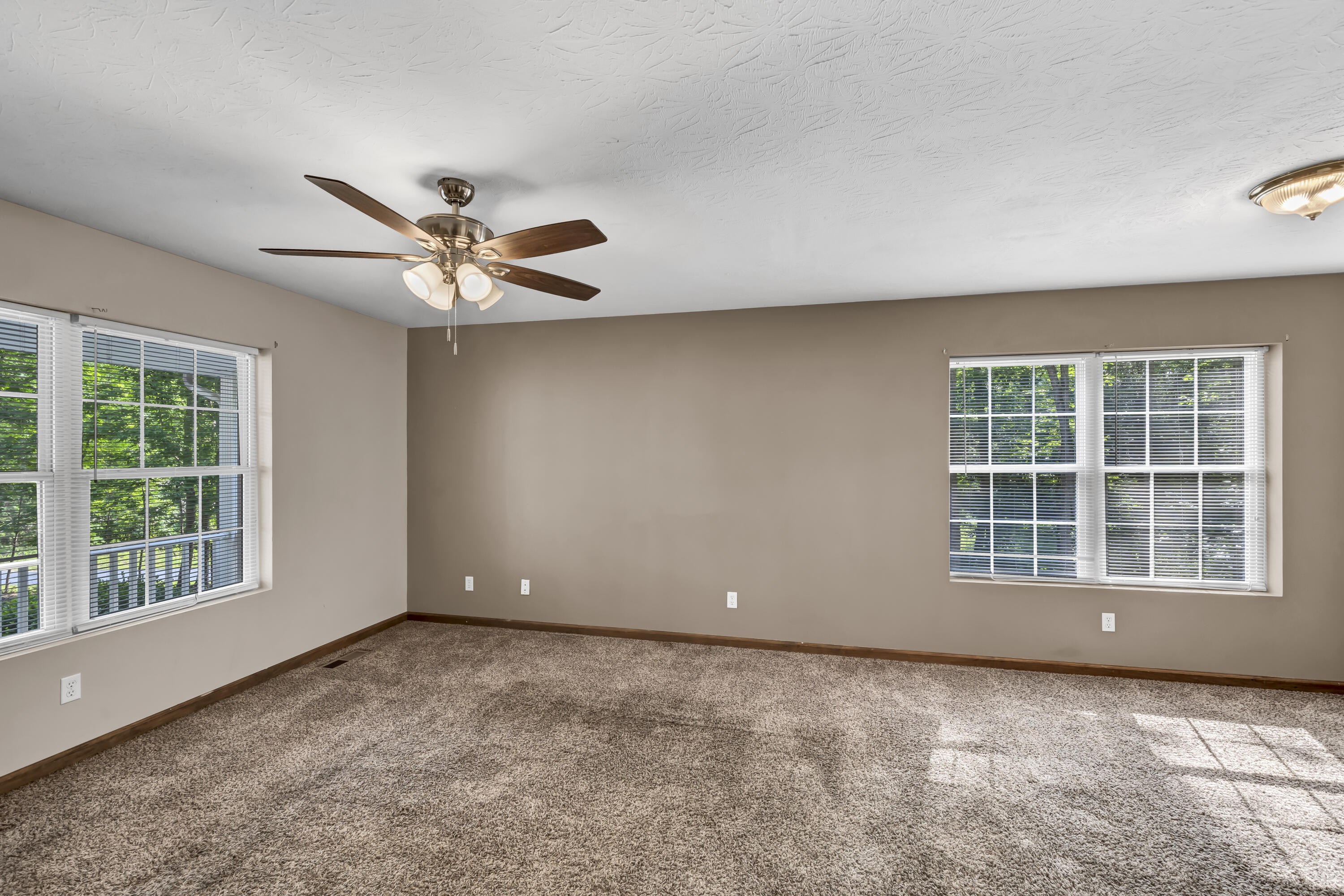 340 Hyatt Lane Unit: A,B,C,D