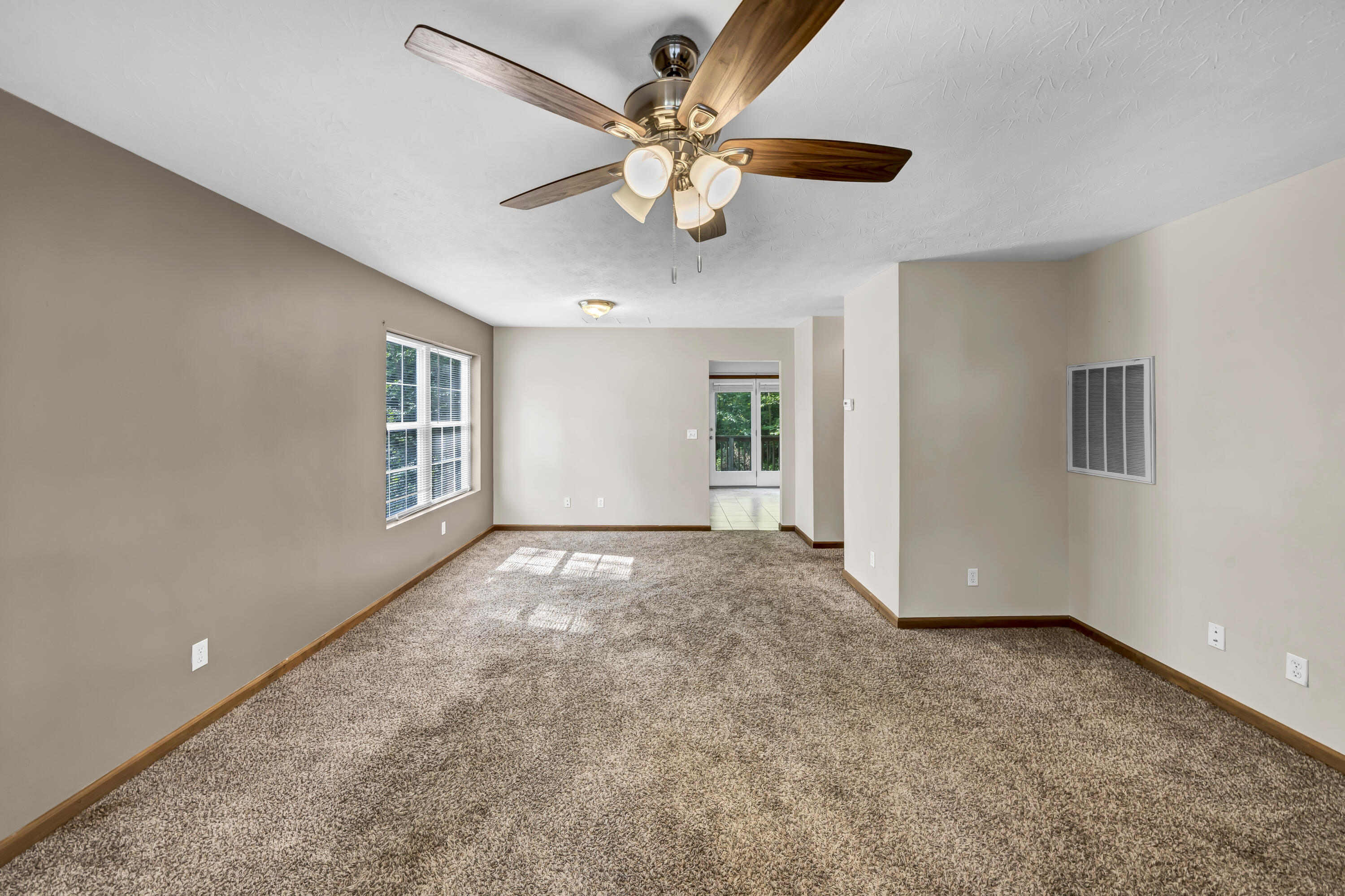 340 Hyatt Lane Unit: A,B,C,D