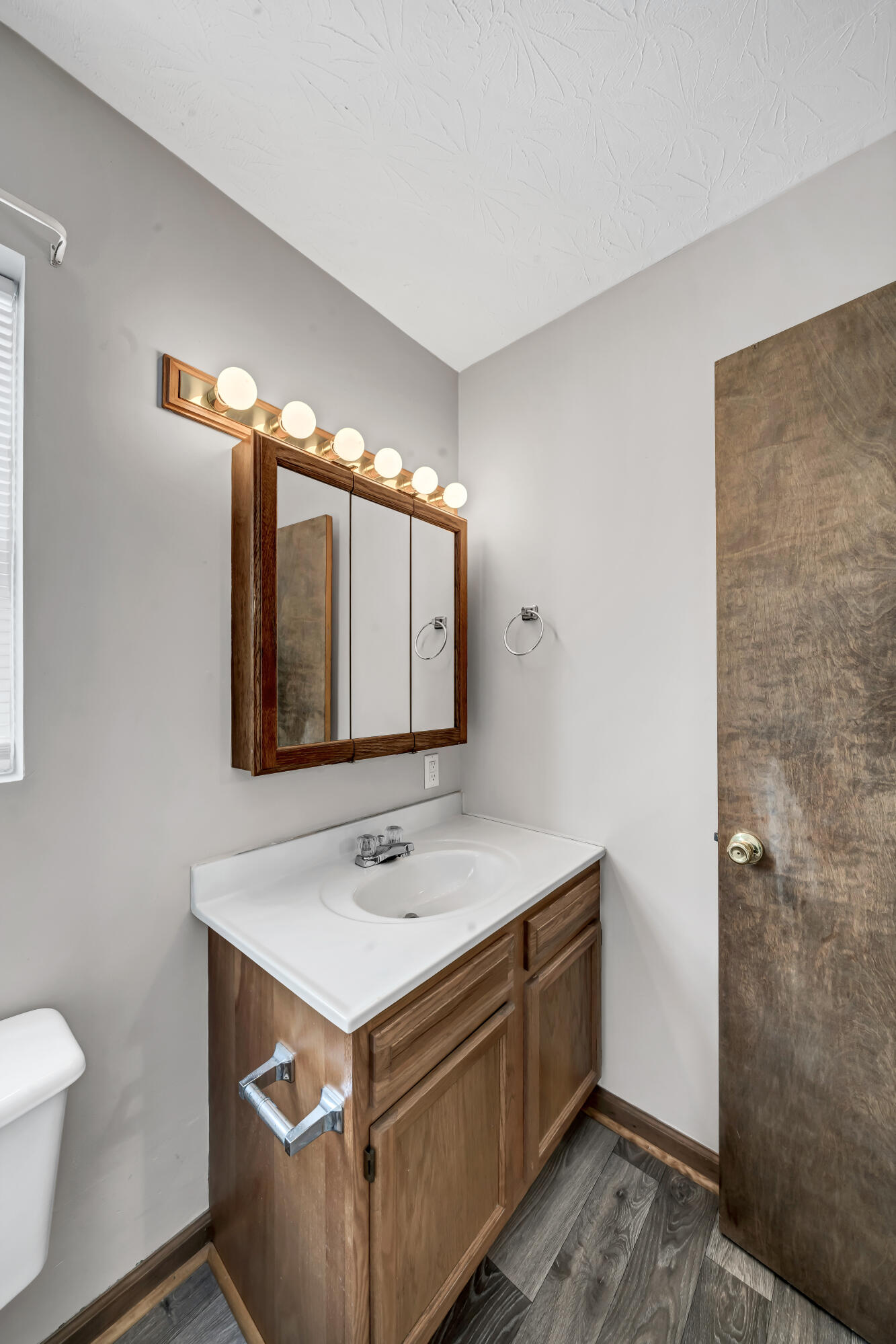 340 Hyatt Lane Unit: A,B,C,D