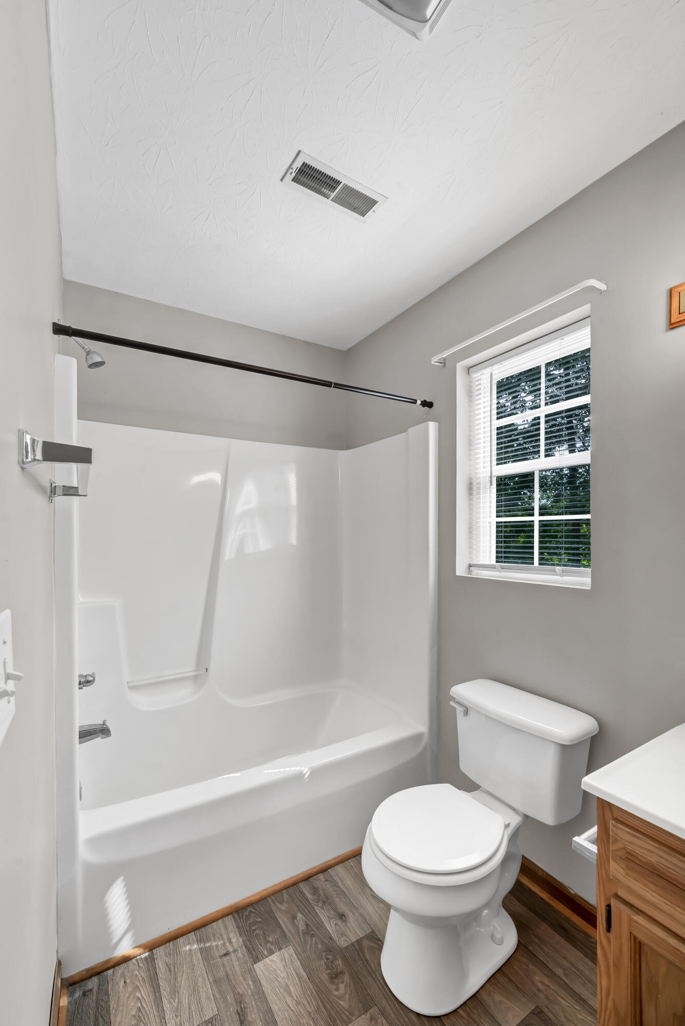 340 Hyatt Lane Unit: A,B,C,D