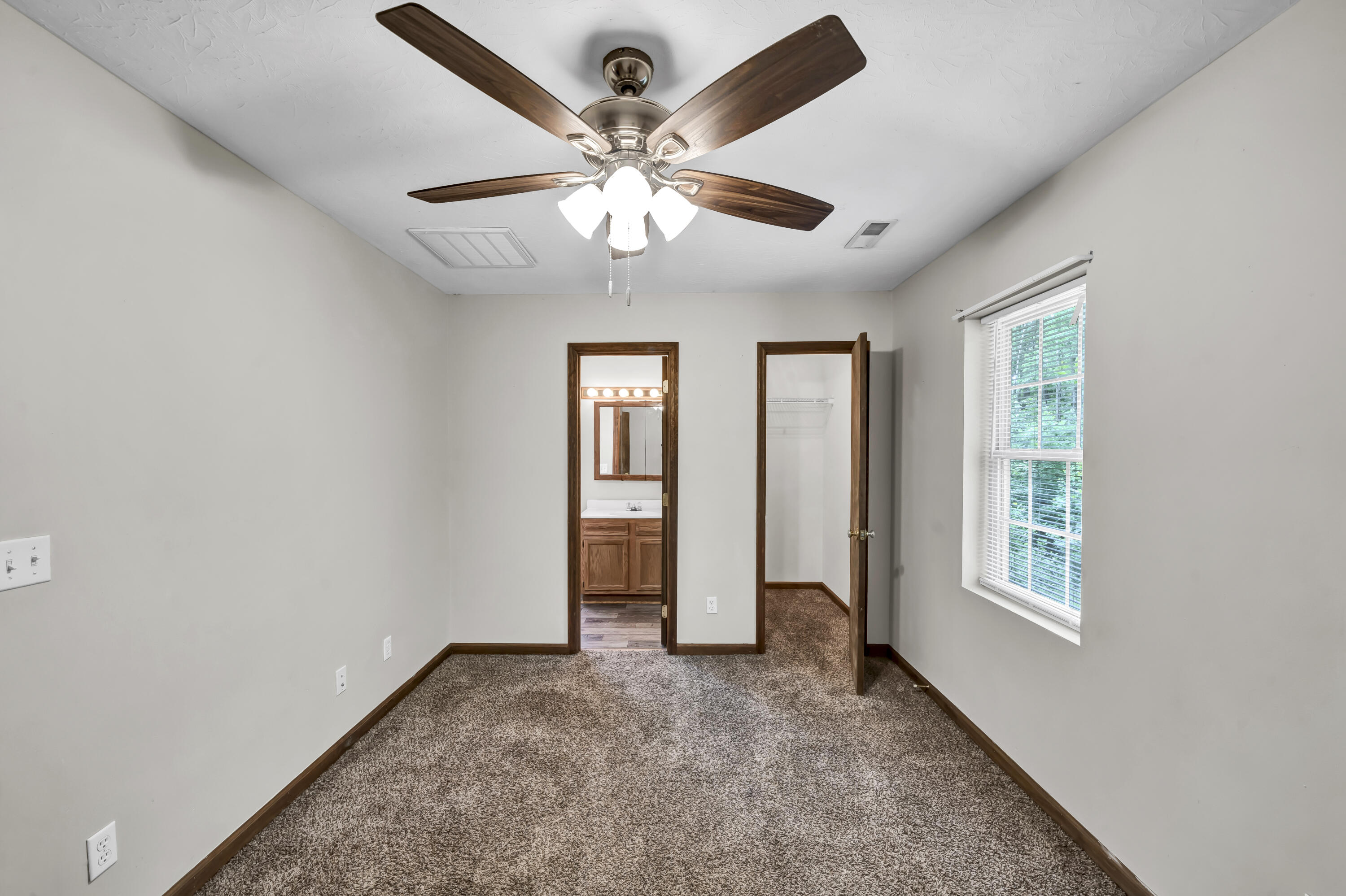 340 Hyatt Lane Unit: A,B,C,D