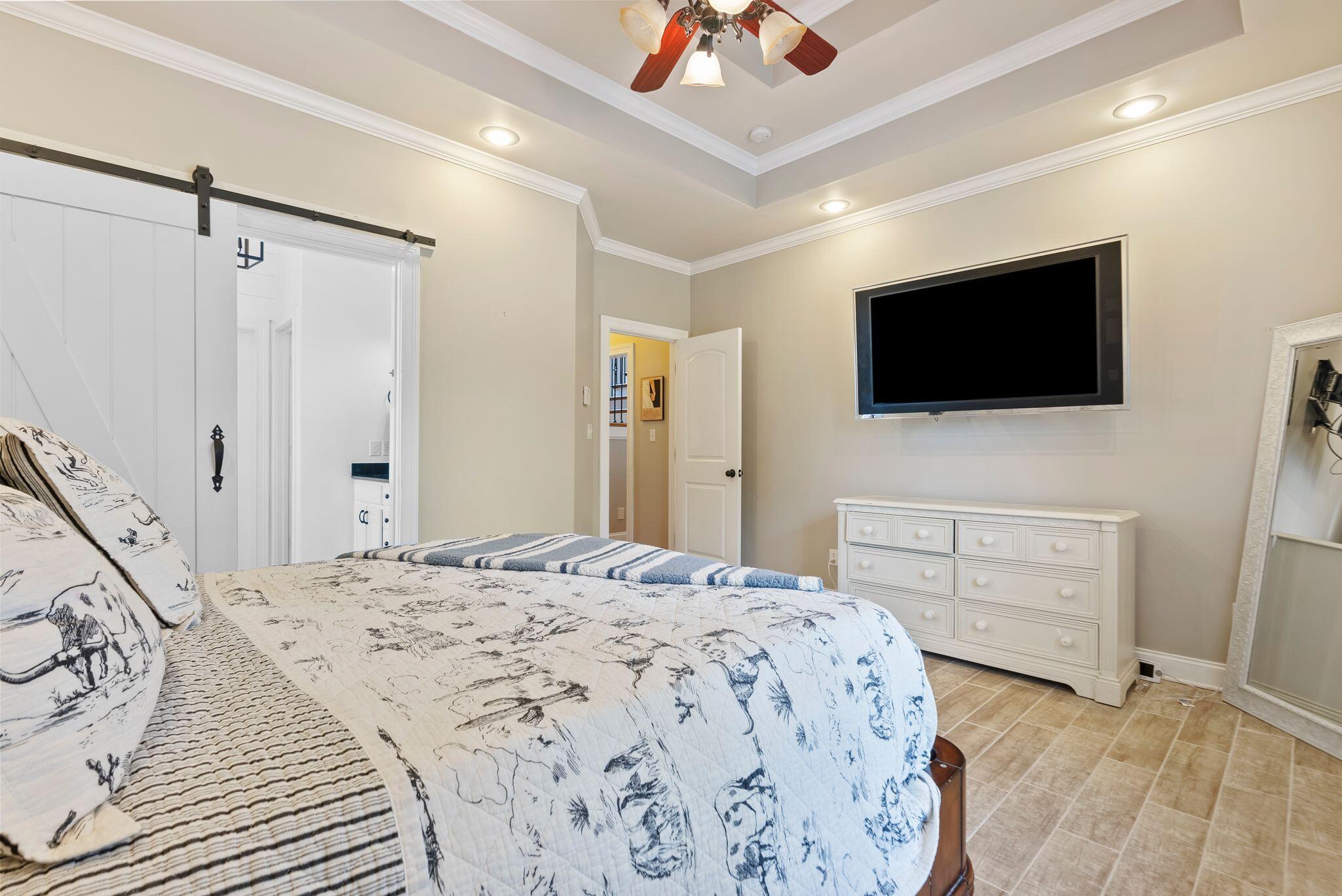 1004 Bay Colony Drive