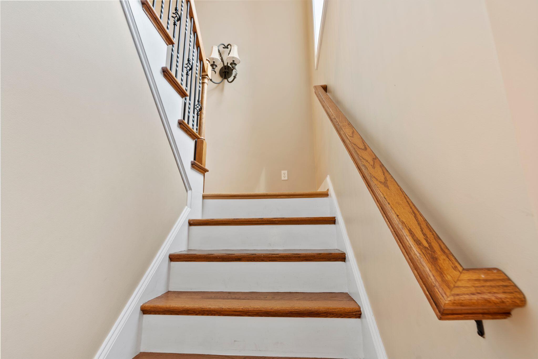 1004 Bay Colony Drive