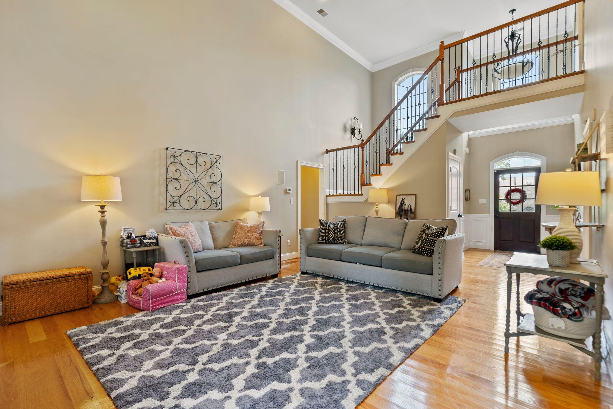 1004 Bay Colony Drive