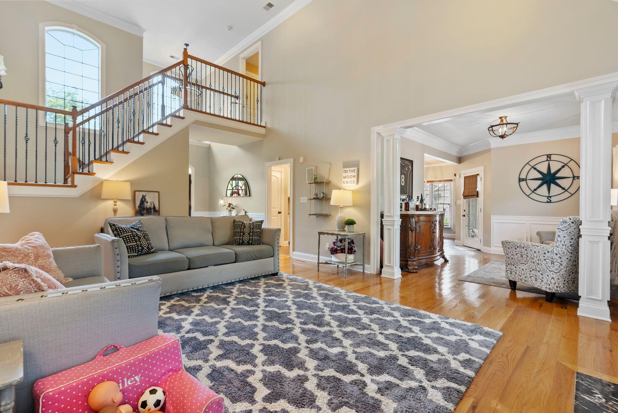 1004 Bay Colony Drive