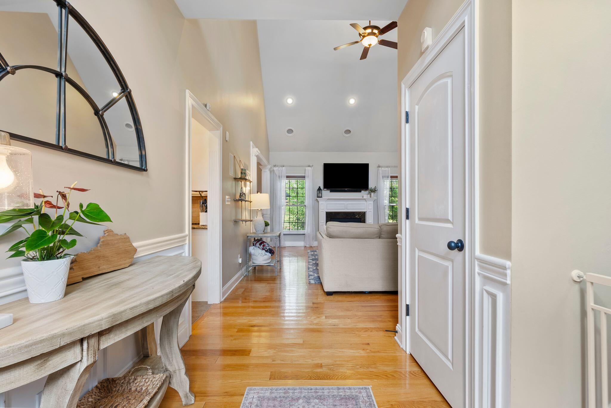 1004 Bay Colony Drive