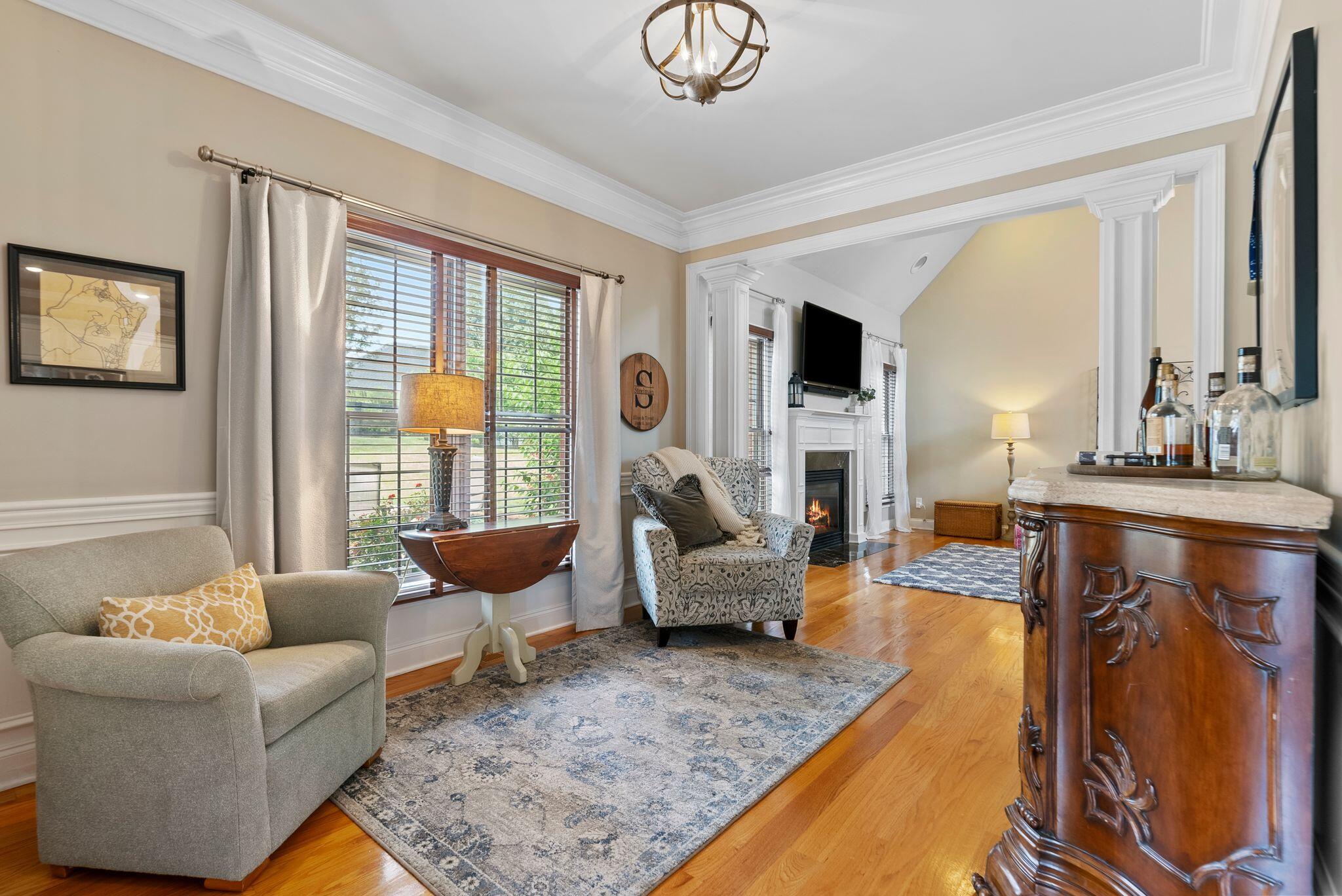 1004 Bay Colony Drive