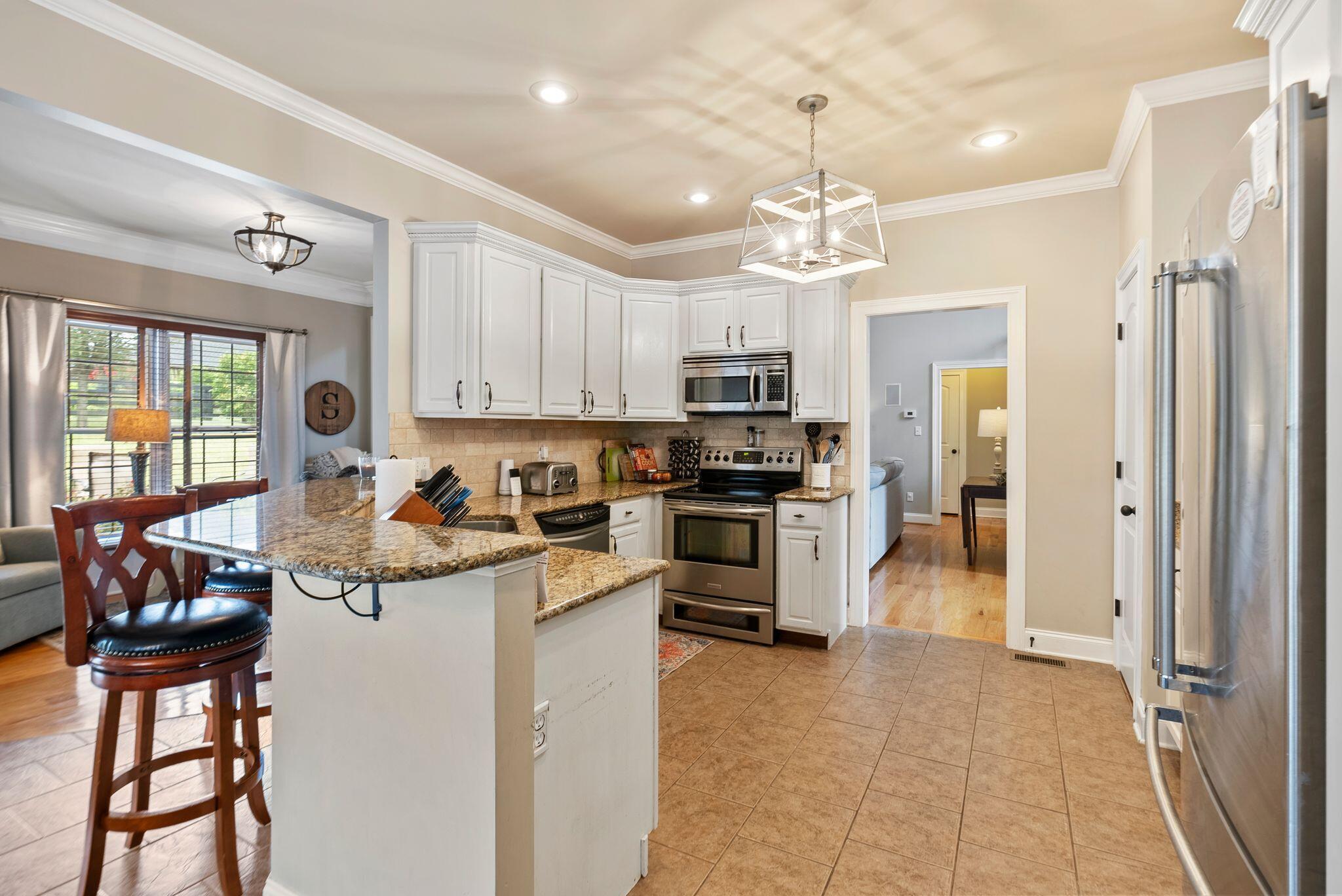 1004 Bay Colony Drive