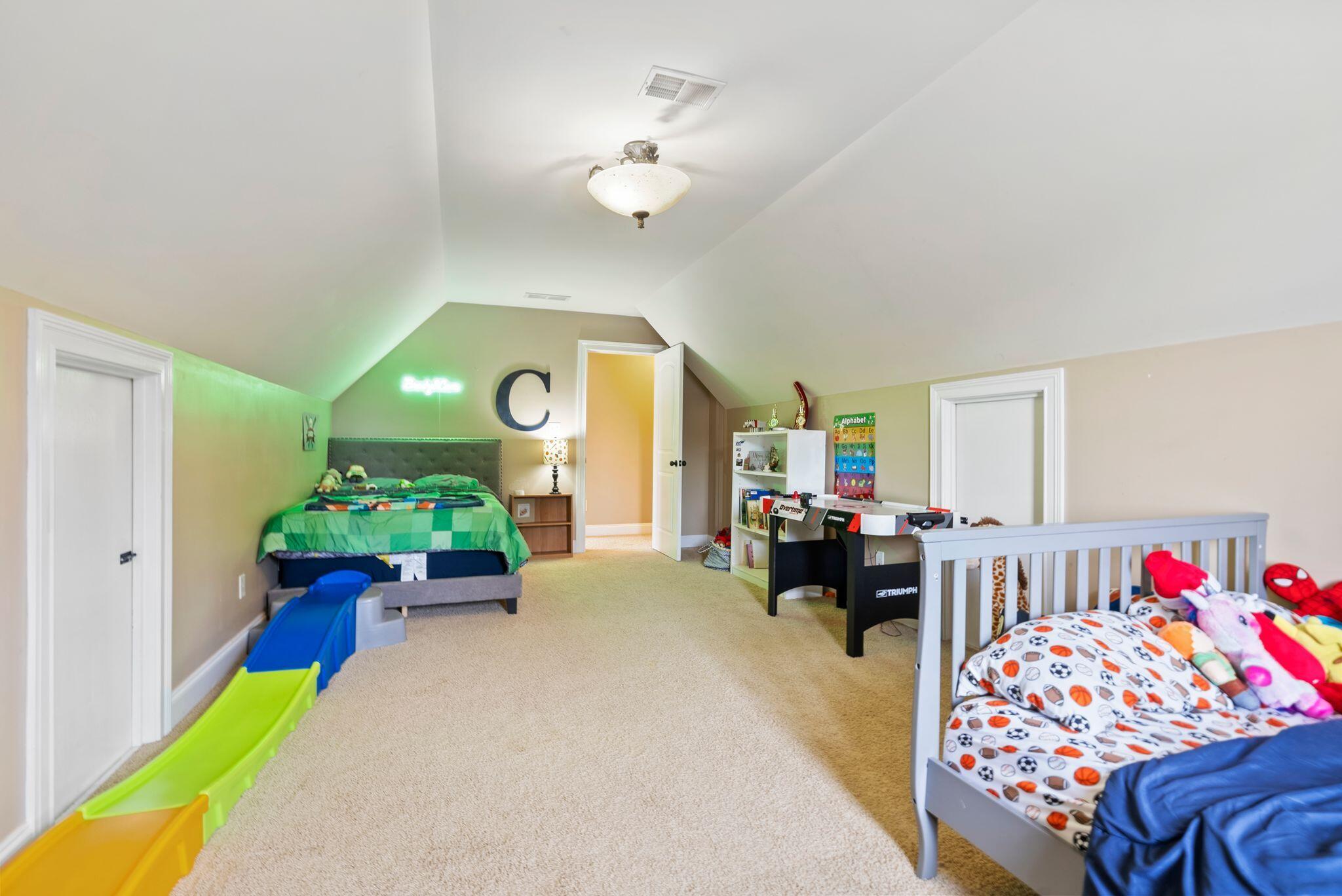 1004 Bay Colony Drive