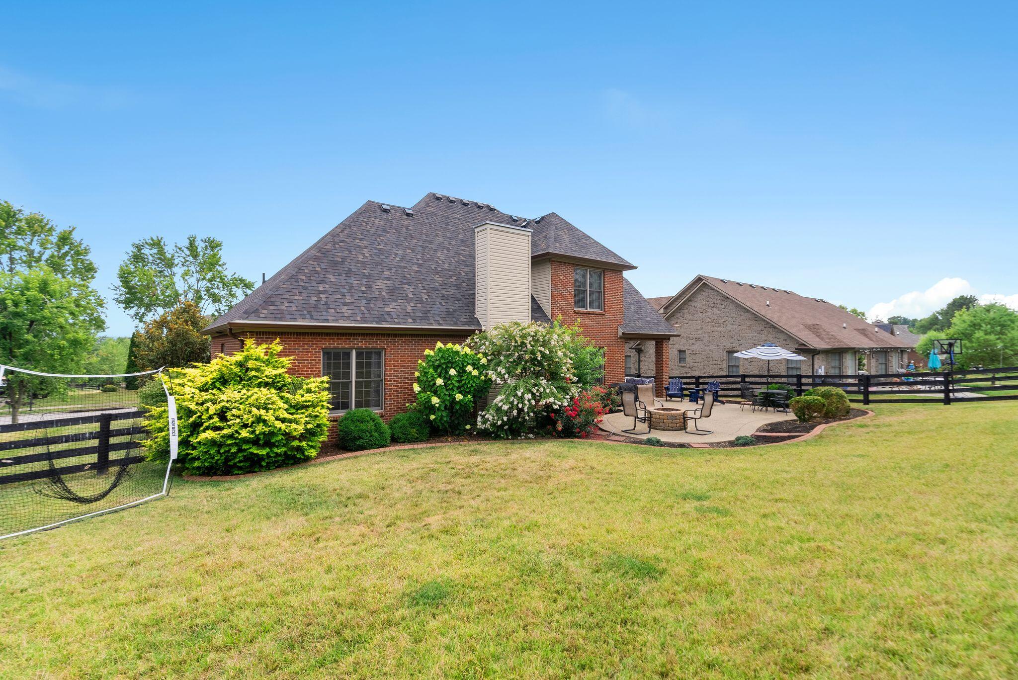 1004 Bay Colony Drive