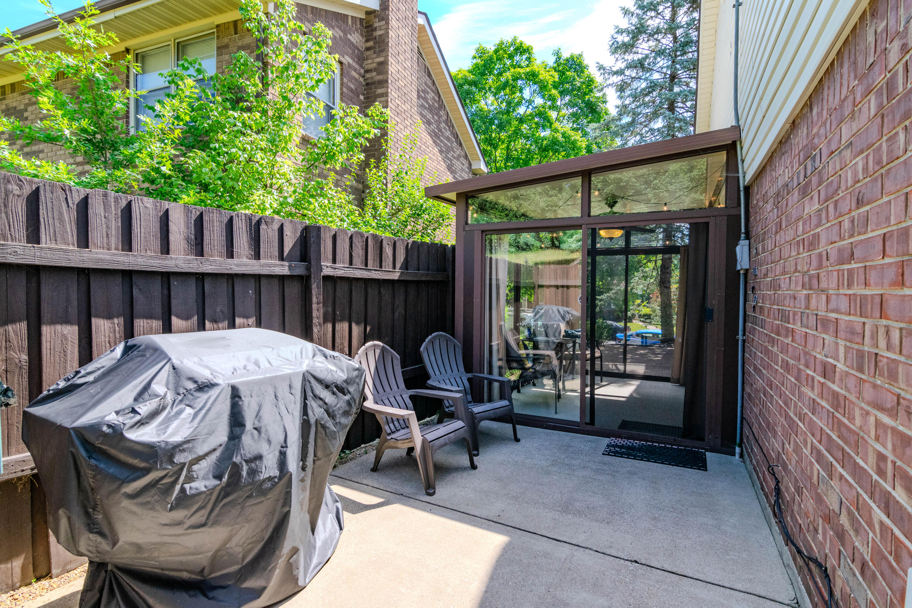 3384 Cove Lake Drive