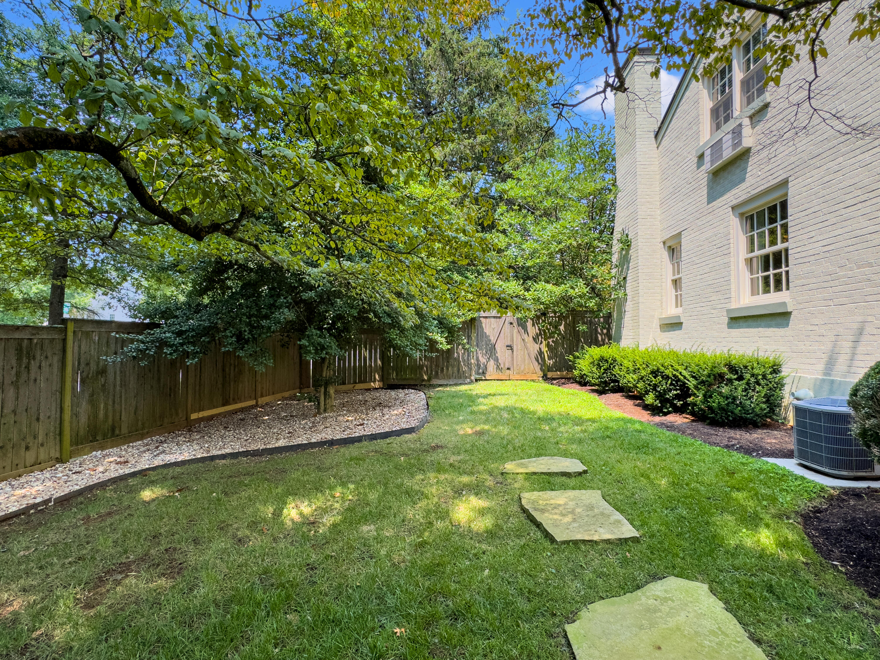 377 Colony Boulevard