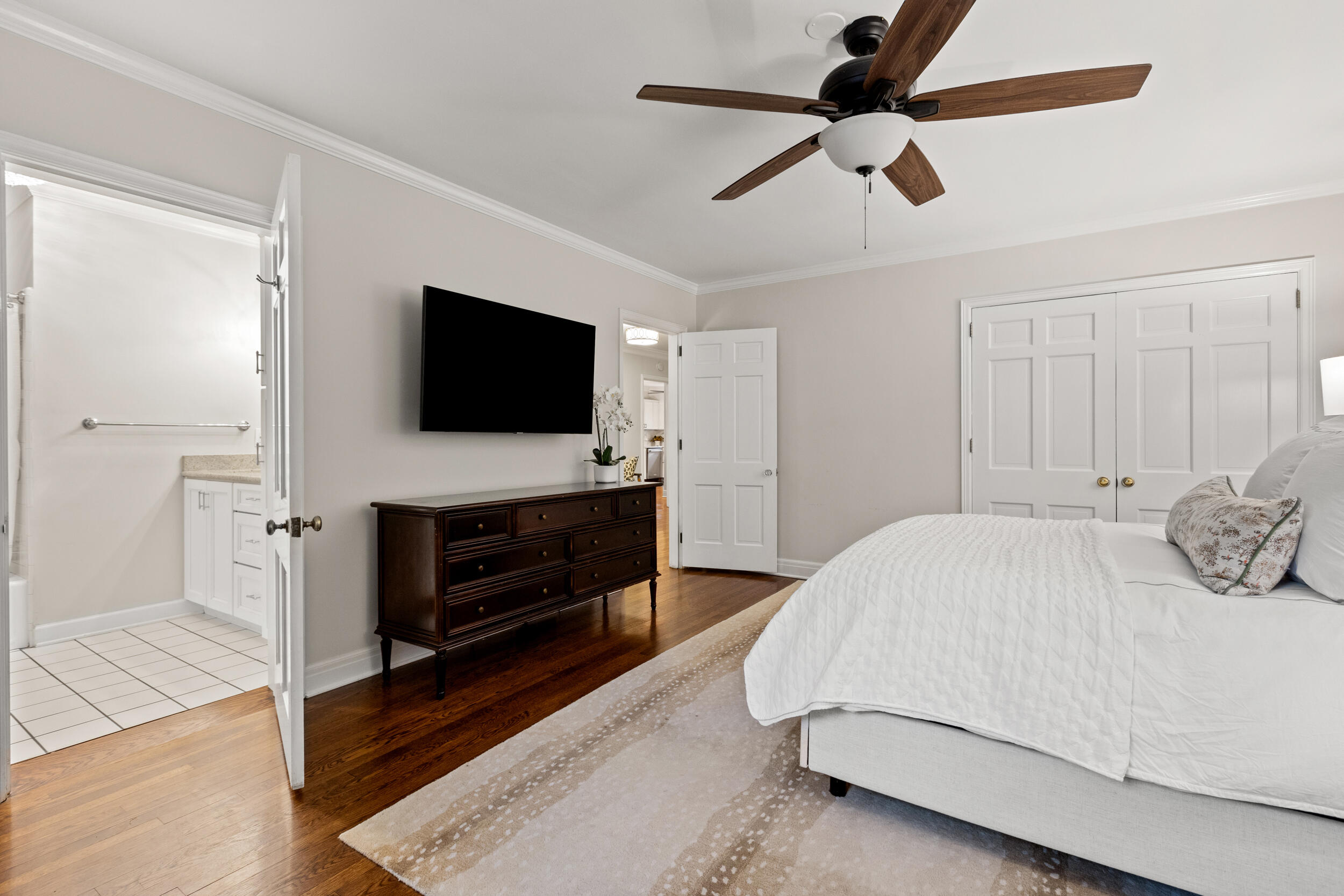 377 Colony Boulevard