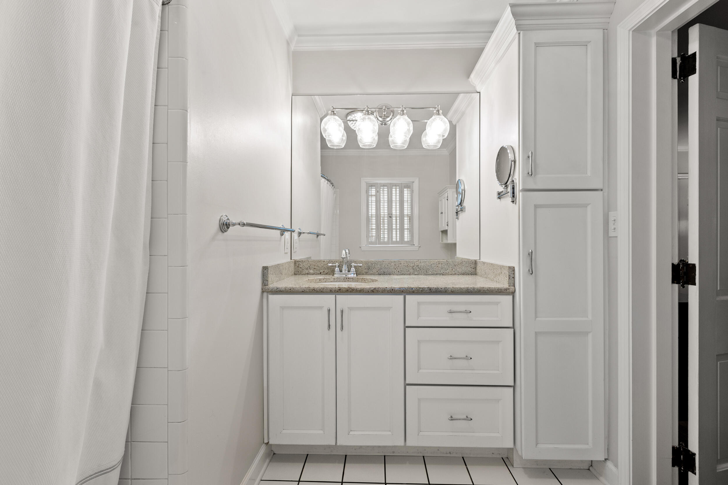 377 Colony Boulevard