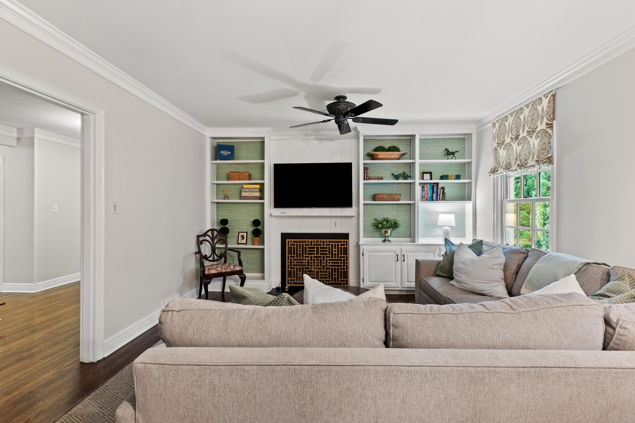 377 Colony Boulevard