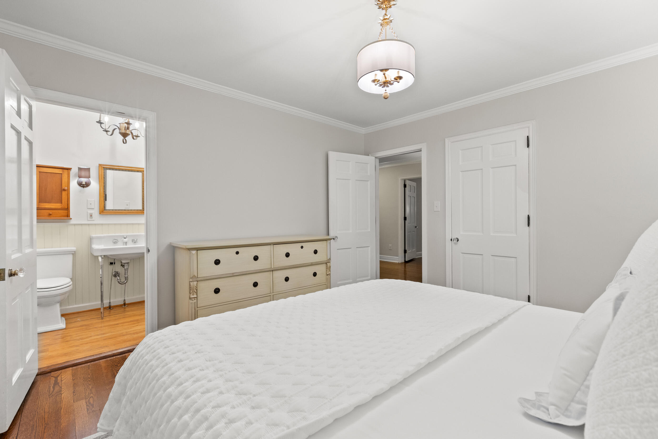 377 Colony Boulevard