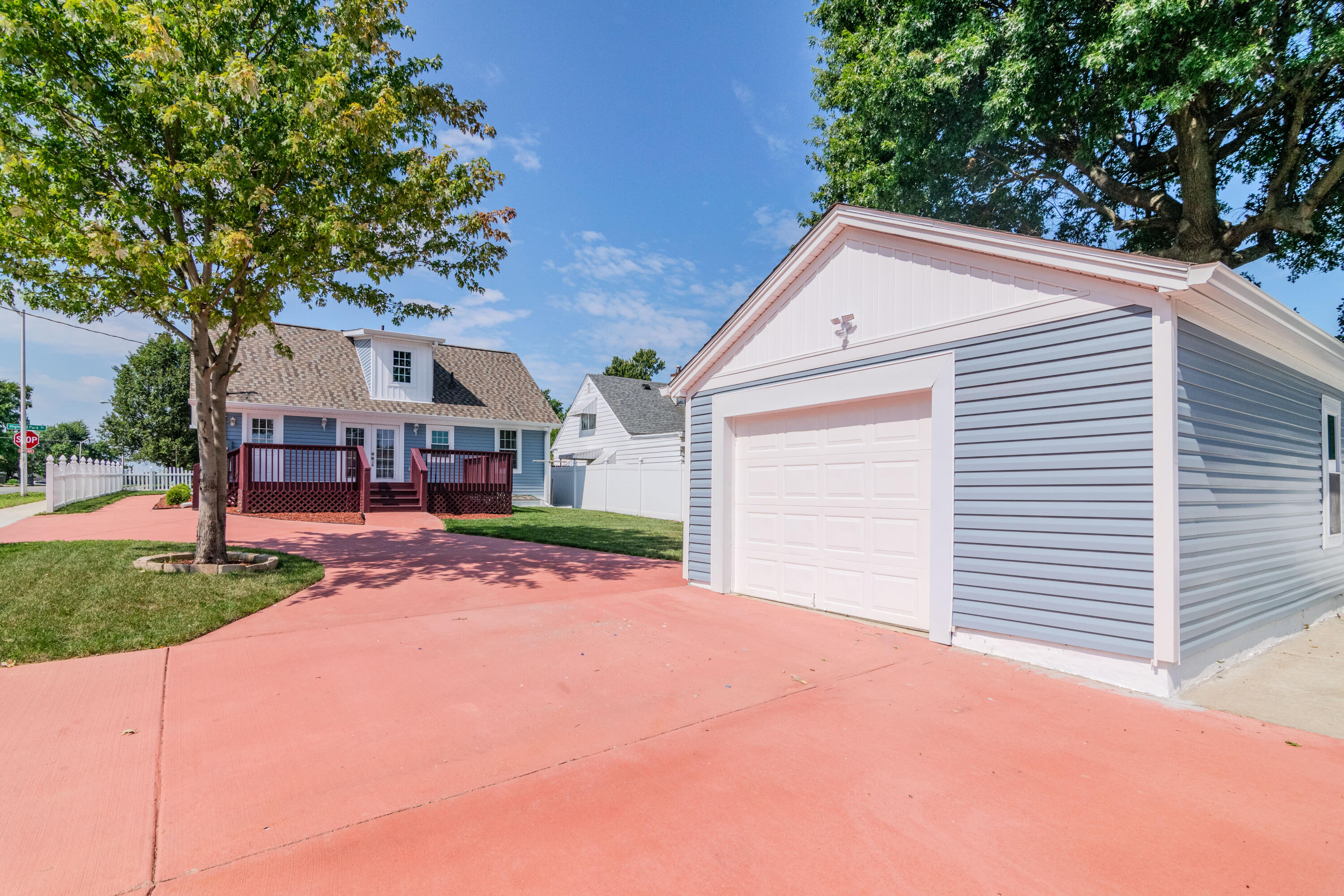 1031 Highland Park Drive