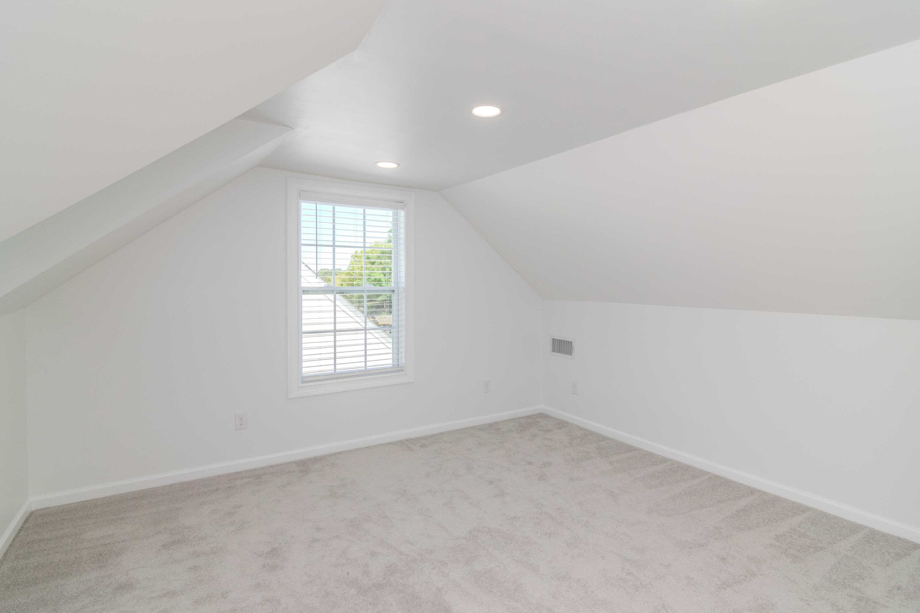 1031 Highland Park Drive