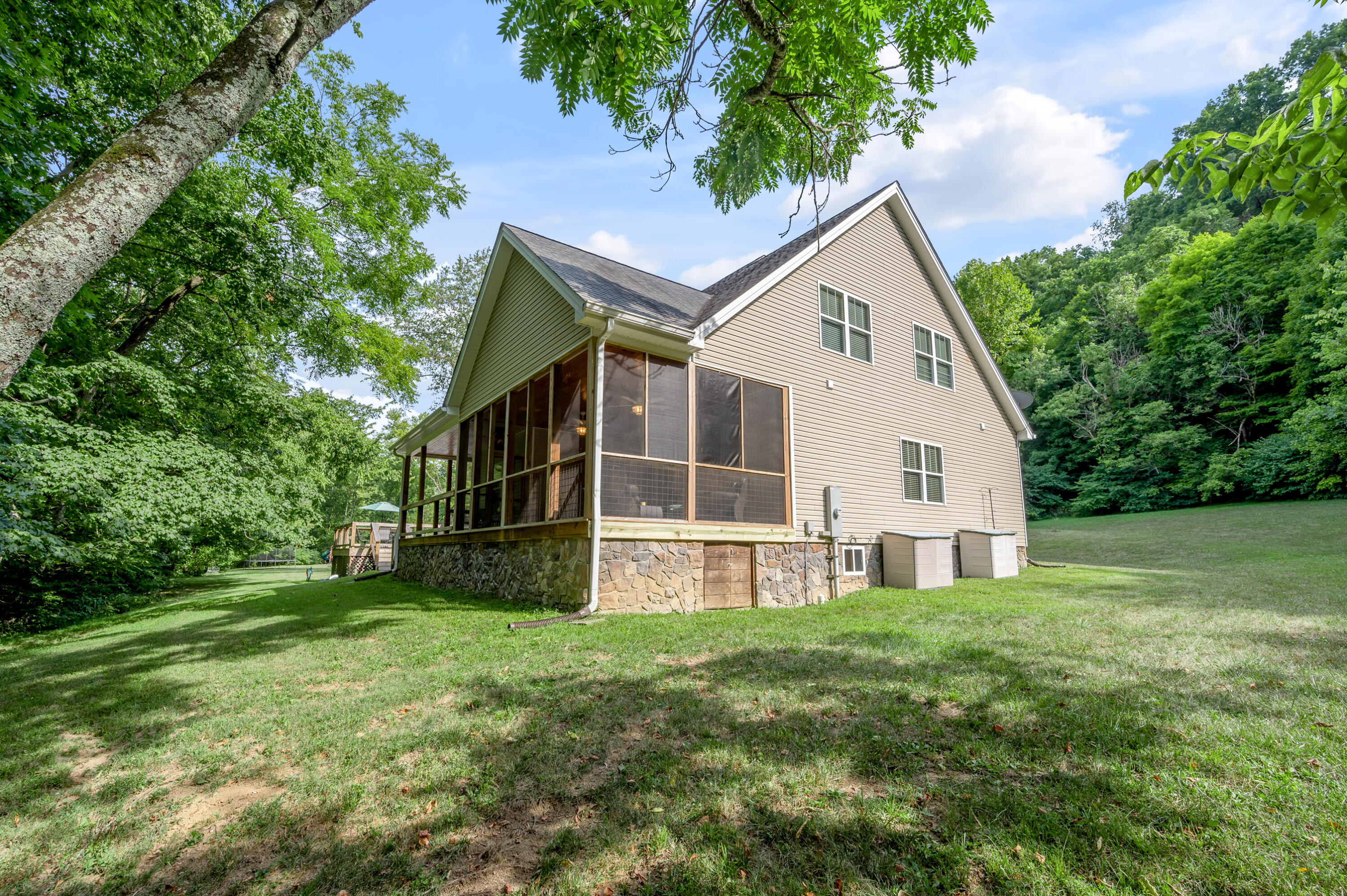 1425 Griers Creek Road