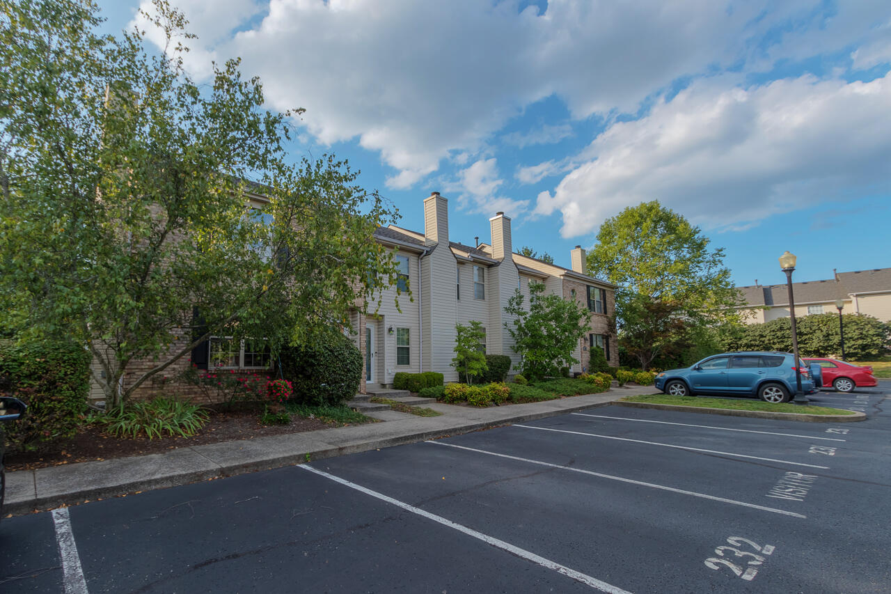 3101 Kirklevington Drive Unit: 231