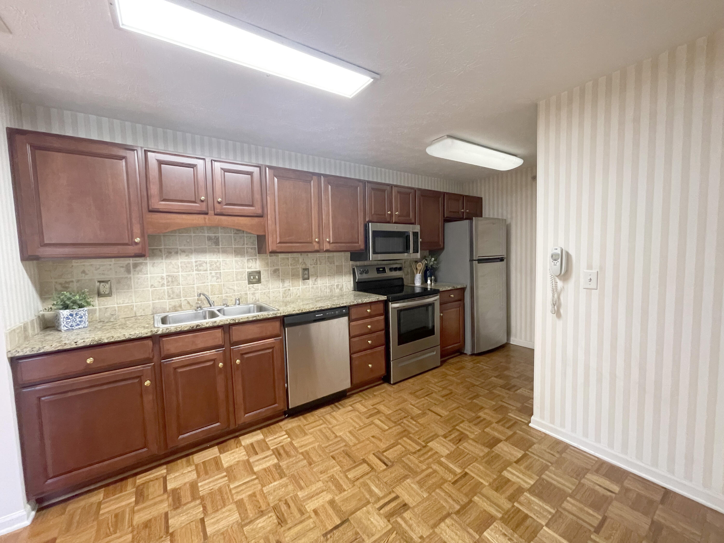 600 Vincent Way Unit: 4212