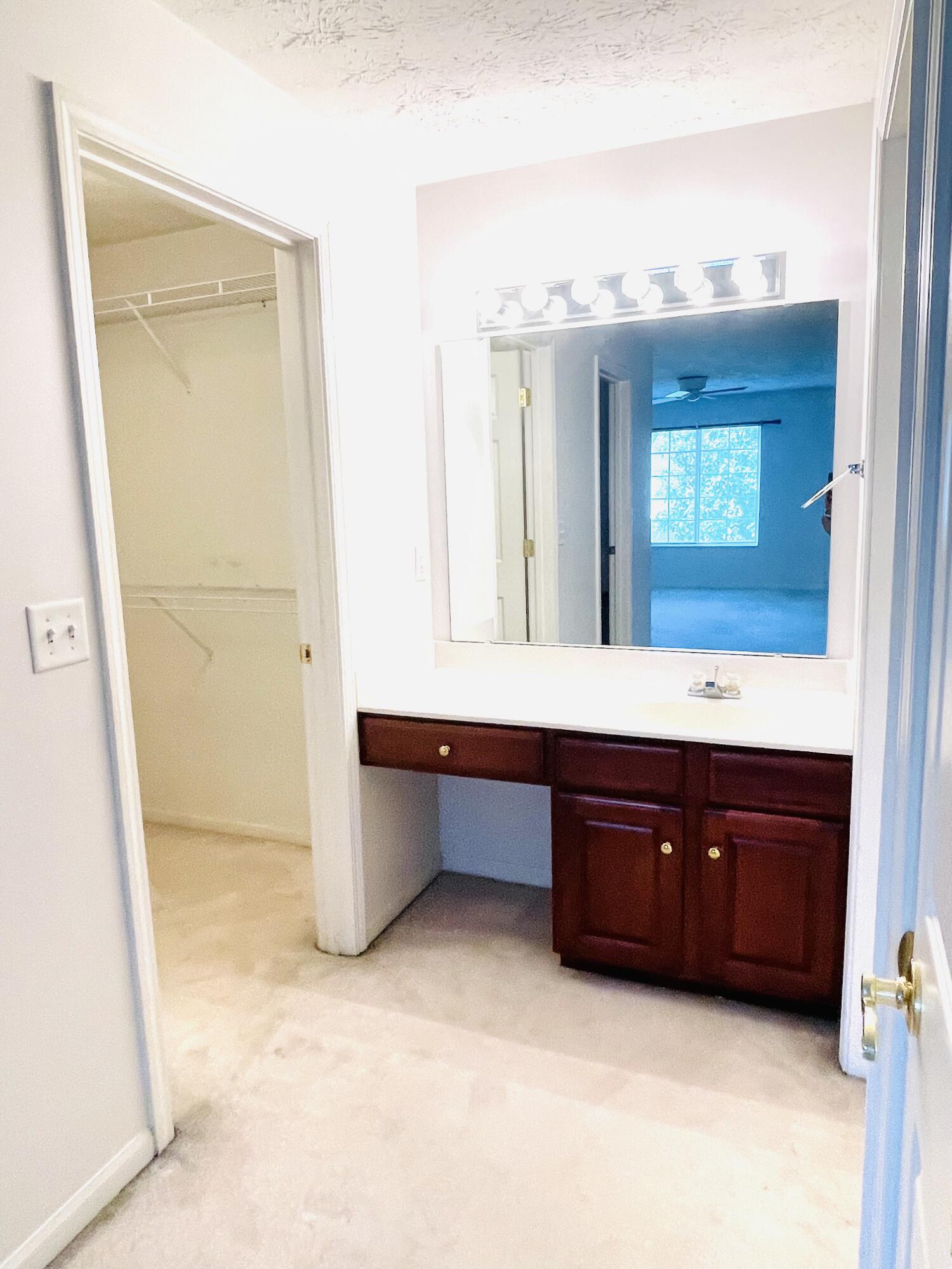 600 Vincent Way Unit: 4212