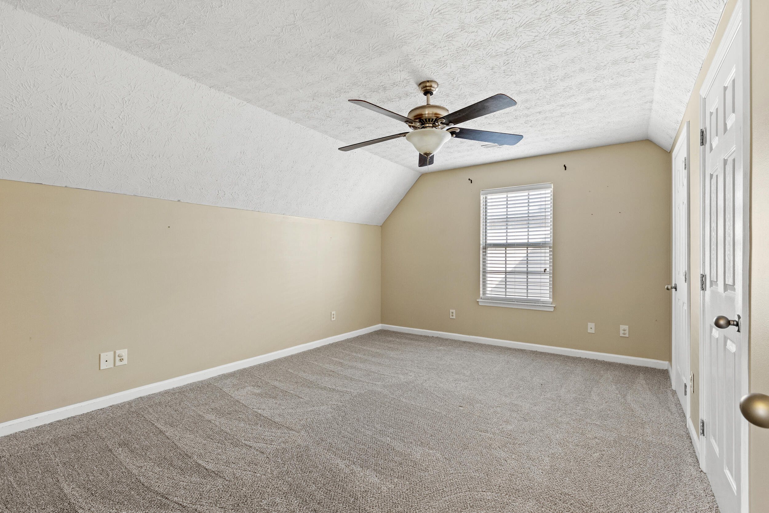 660 Graftons Mill Lane