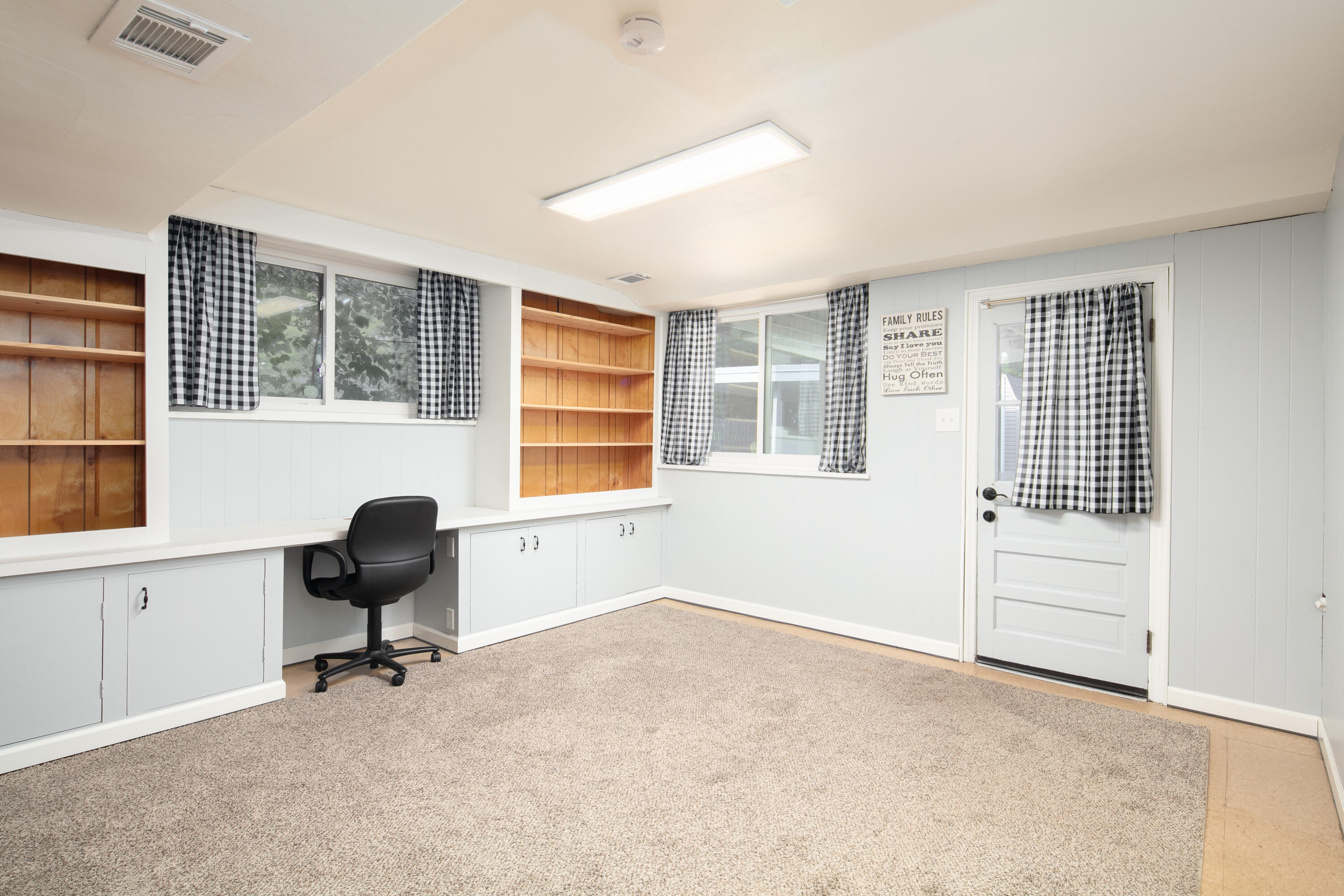 109 Vanderbilt Drive