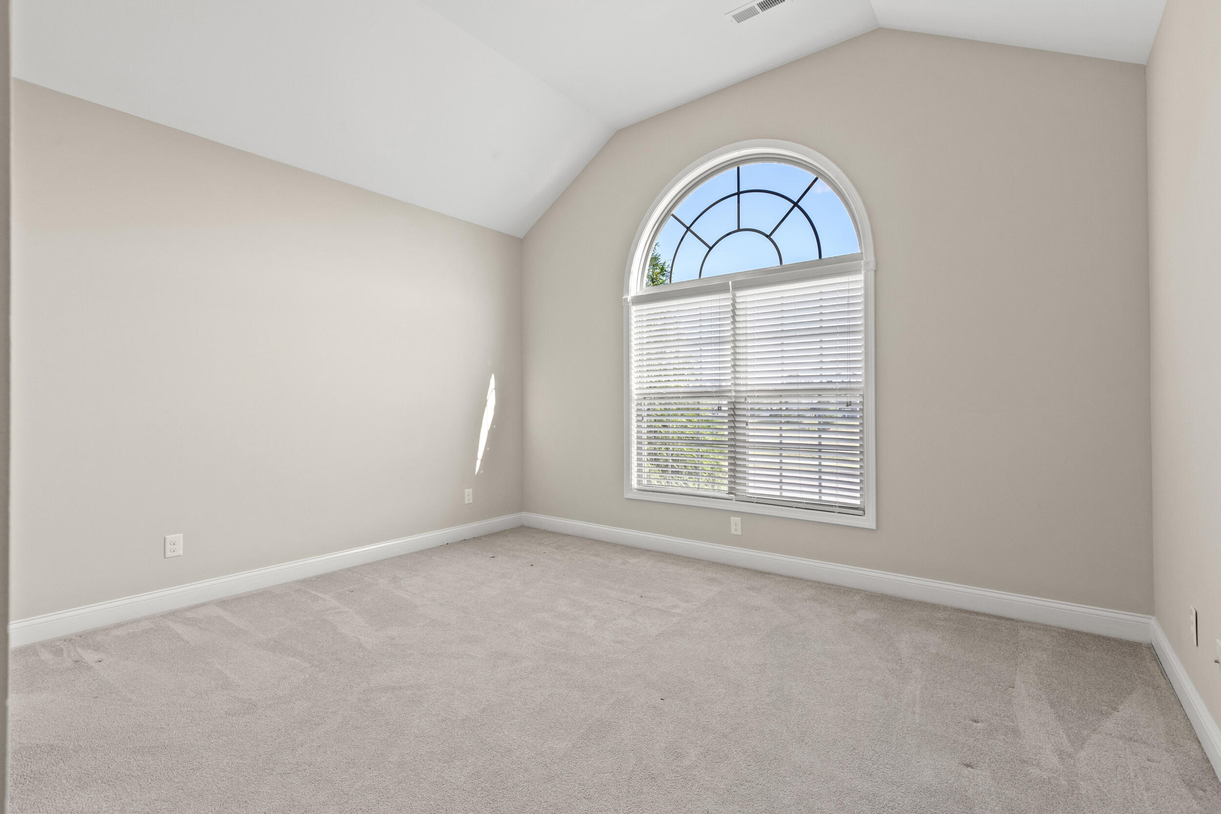 184 Rowanberry Drive